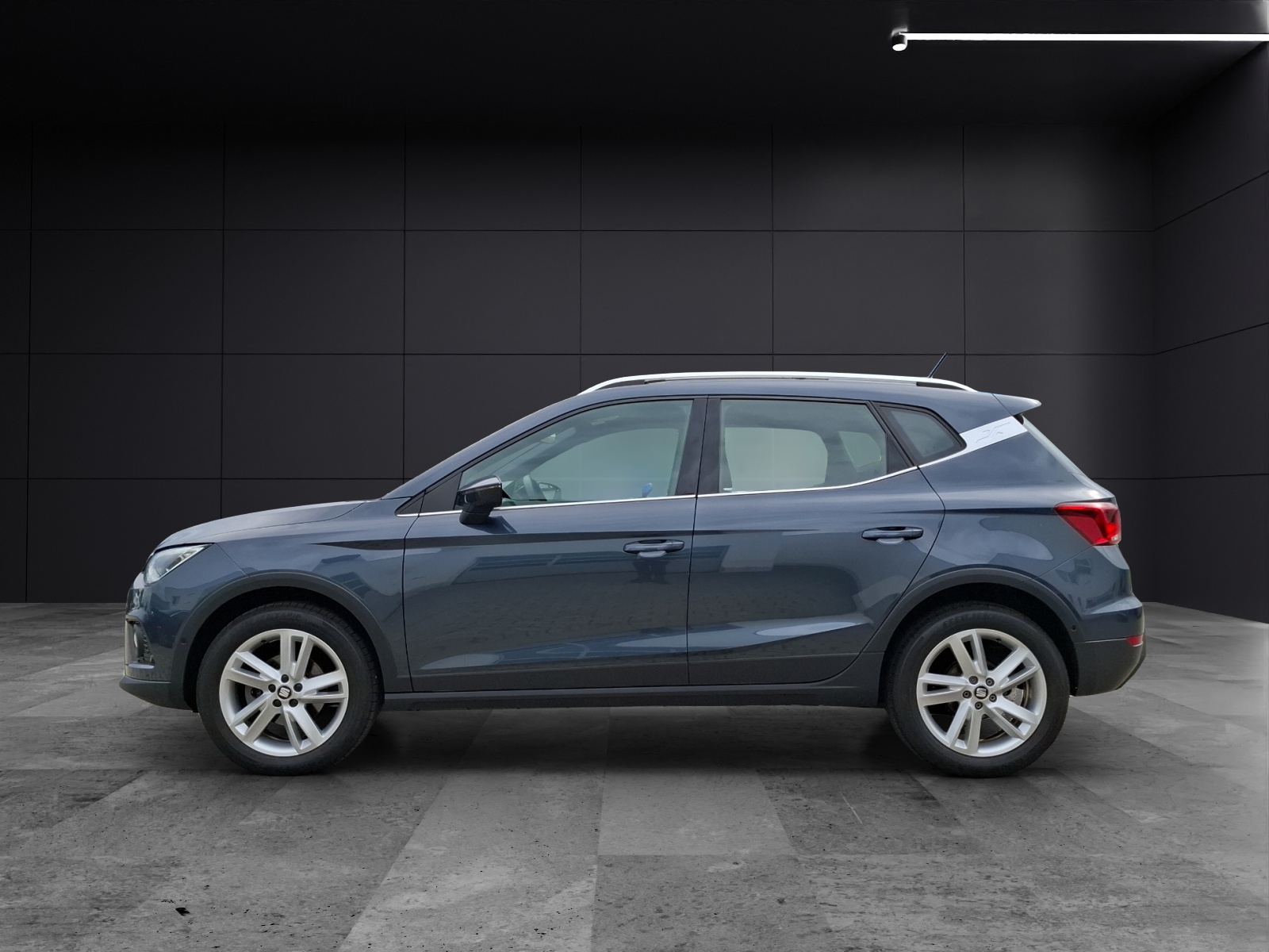 Fahrzeugabbildung SEAT Arona TSI FR-Line DSG LED Navi AID ACC RFK SH