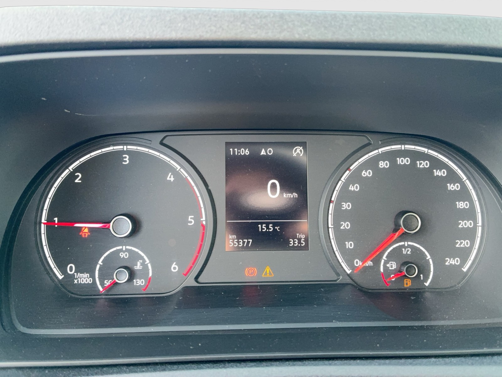 Fahrzeugabbildung Volkswagen Caddy TDI Life Standhzg. LED AHK Navi ACC PDC SHZ LM
