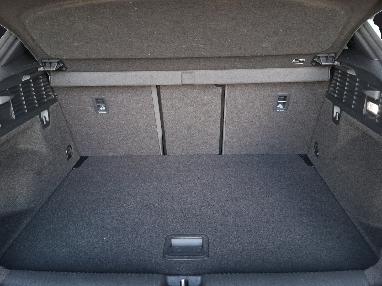 Fahrzeugabbildung Audi Q2 TFSI quattro S-Line Navi AVC ACC PDC SHZ APP 19