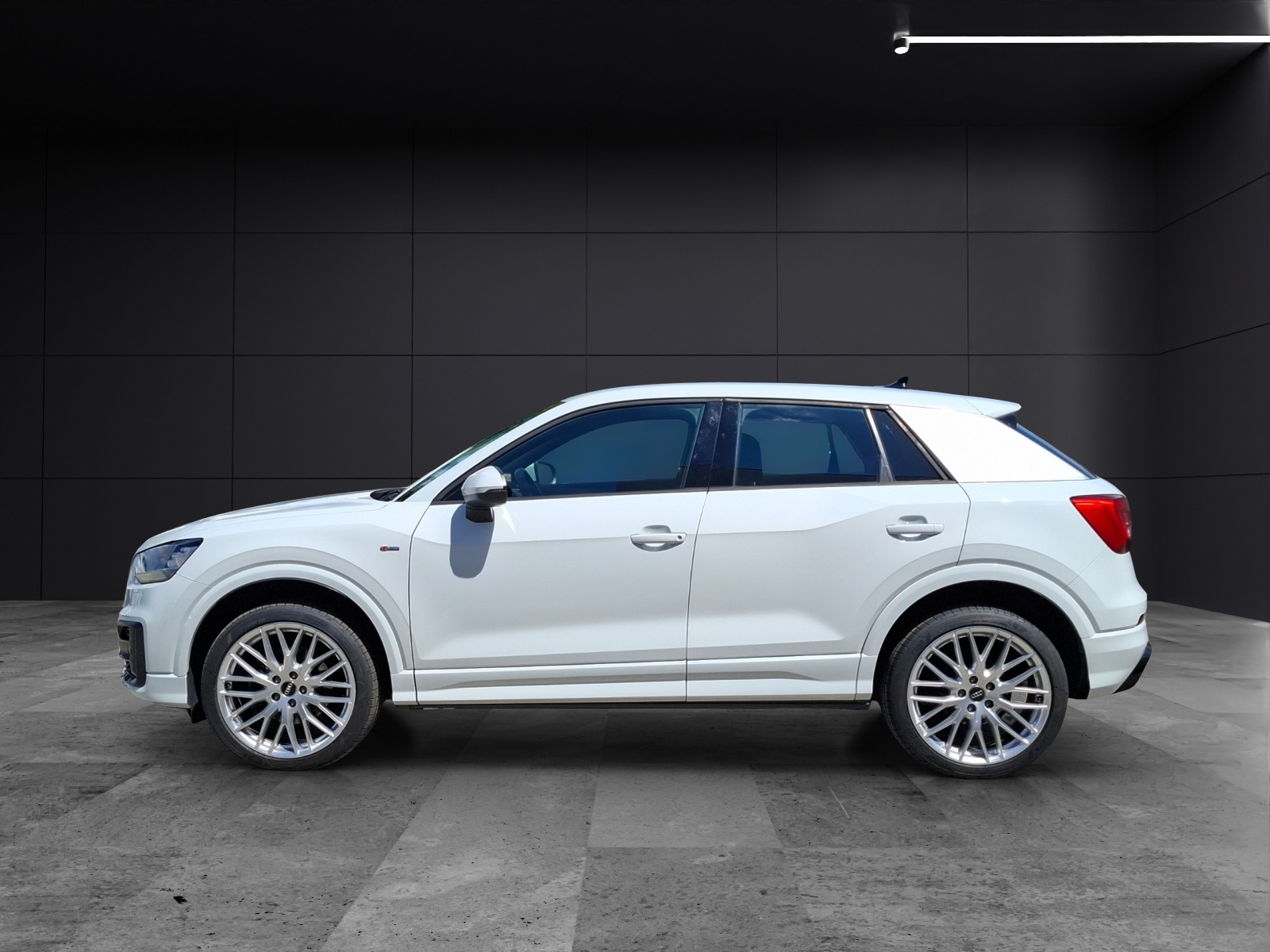 Fahrzeugabbildung Audi Q2 TFSI quattro S-Line Navi AVC ACC PDC SHZ APP 19