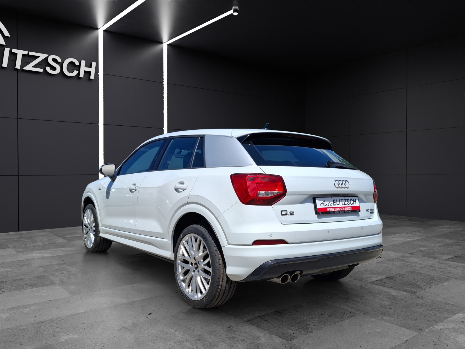 Fahrzeugabbildung Audi Q2 TFSI quattro S-Line Navi AVC ACC PDC SHZ APP 19