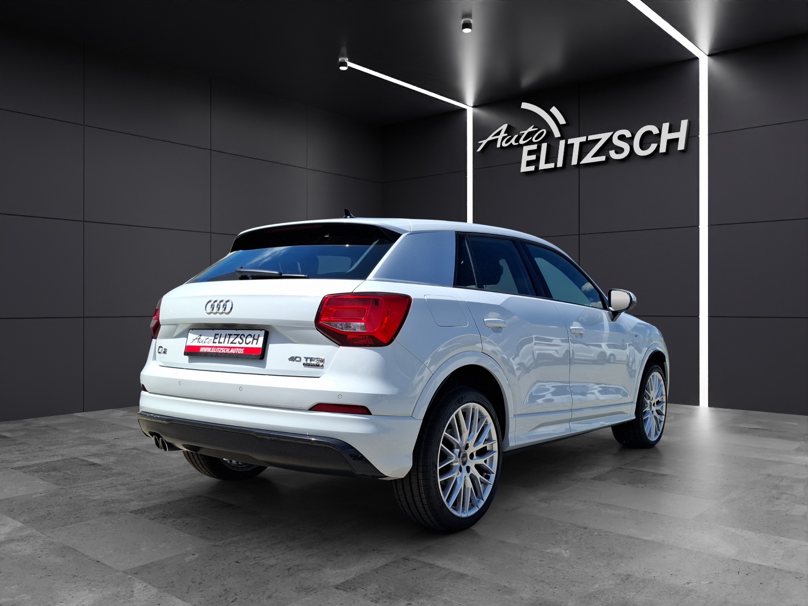 Fahrzeugabbildung Audi Q2 TFSI quattro S-Line Navi AVC ACC PDC SHZ APP 19