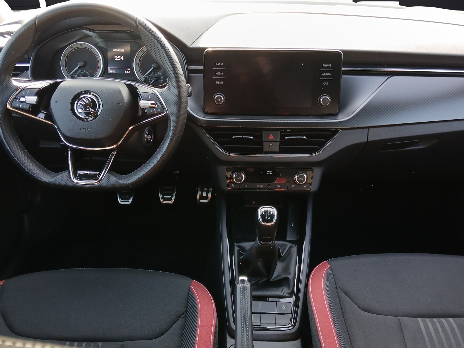 Fahrzeugabbildung SKODA Kamiq TSI Monte-Carlo LED Pano APP GRA PDC SH 18