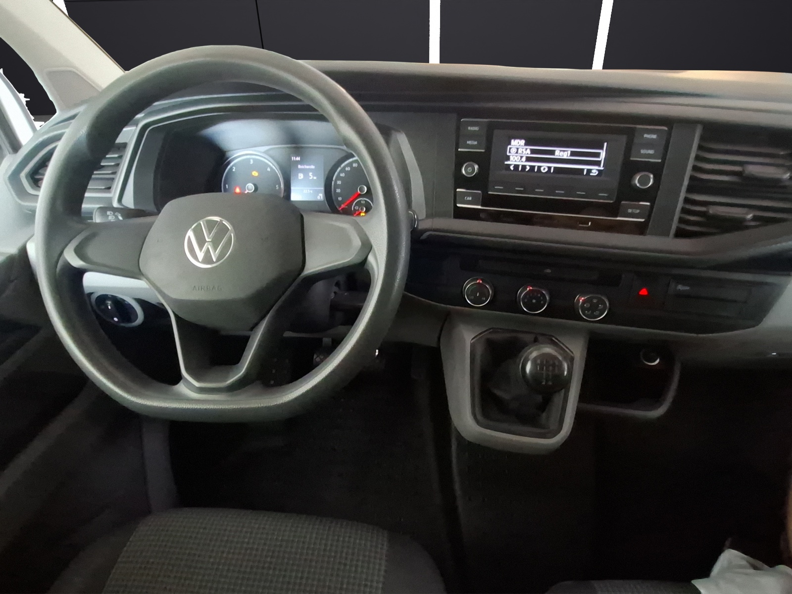 Fahrzeugabbildung Volkswagen T6 Transporter T6.1 TDI Kasten EcoProfi AHK DAB ohne Klima!!!