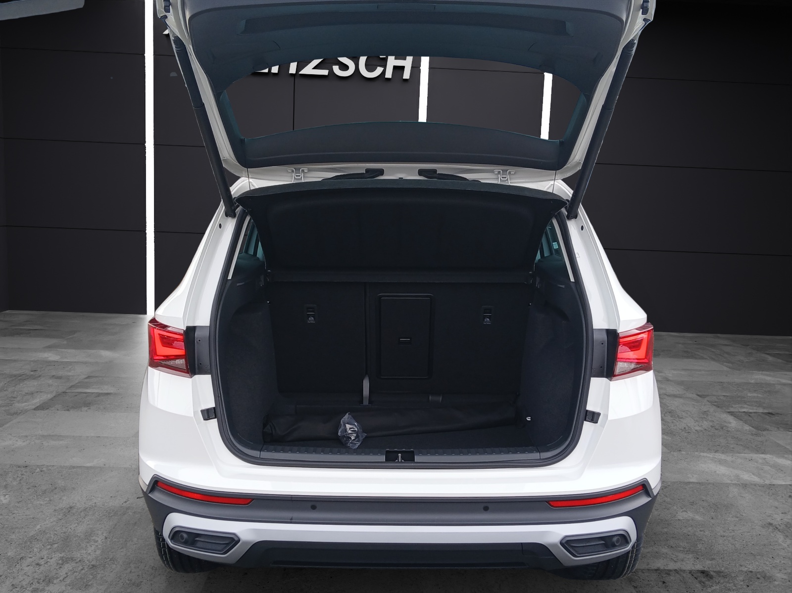 Fahrzeugabbildung SEAT Ateca 2.0 TDI Road Edition DSG ACC Kamera