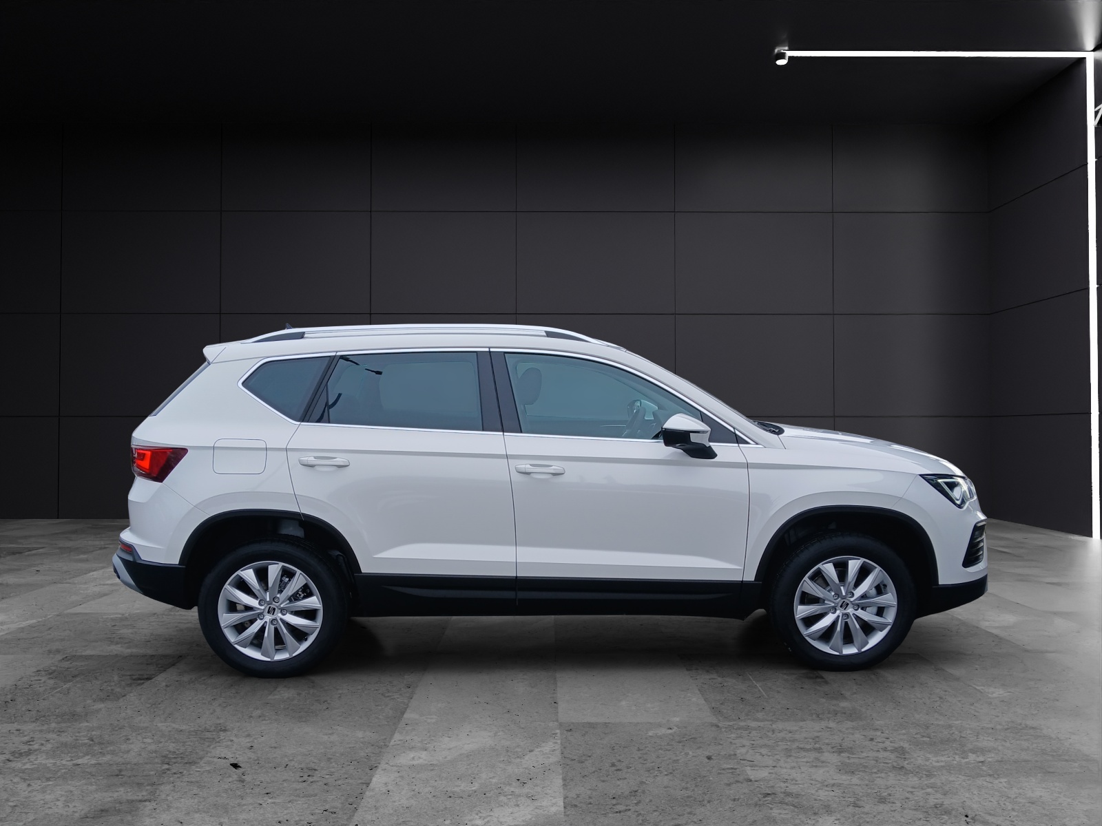 Fahrzeugabbildung SEAT Ateca 2.0 TDI Road Edition DSG ACC Kamera