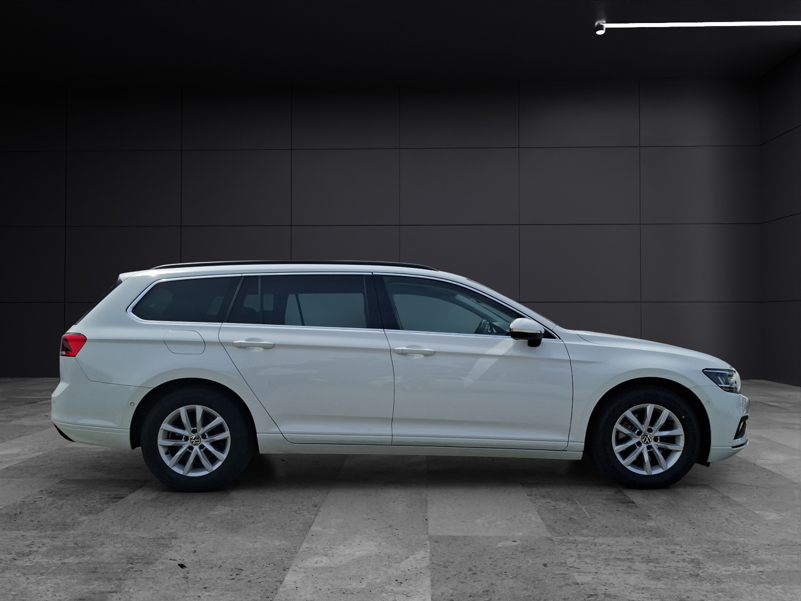 Fahrzeugabbildung Volkswagen Passat Variant TDI Business DSG LED Navi AID ACC RFK SH