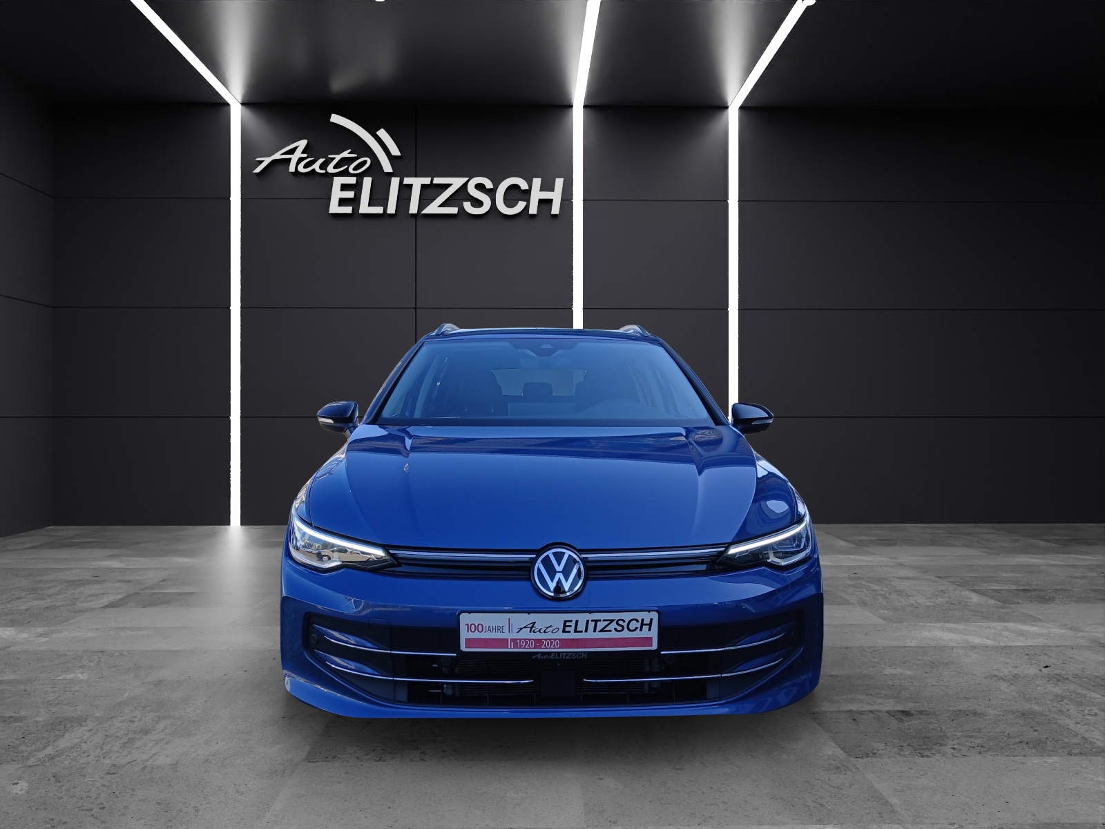 Fahrzeugabbildung Volkswagen Golf VIII Variant eTSI Goal DSG LED AHK Navi AID ACC RFK SH