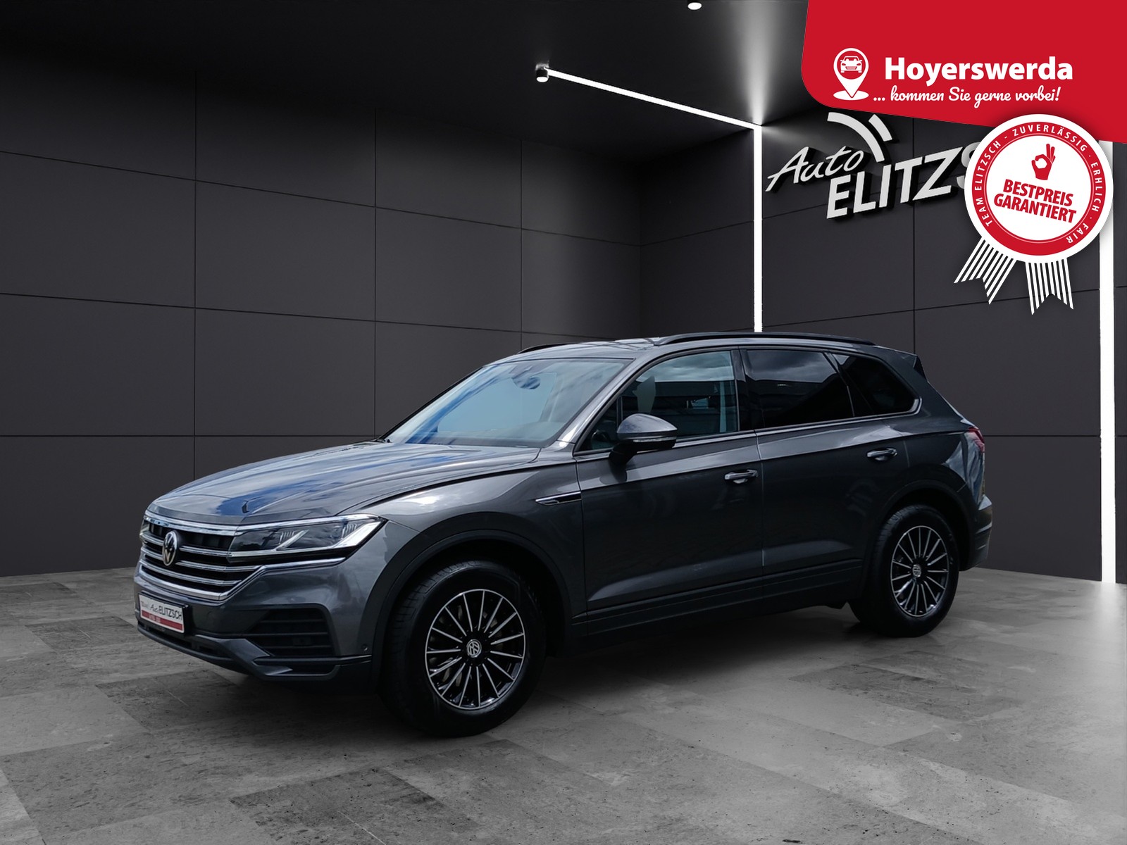 Fahrzeugabbildung Volkswagen Touareg 3.0 TDI 4M LED AHK Navi Luft ACC AID RFK SHZ