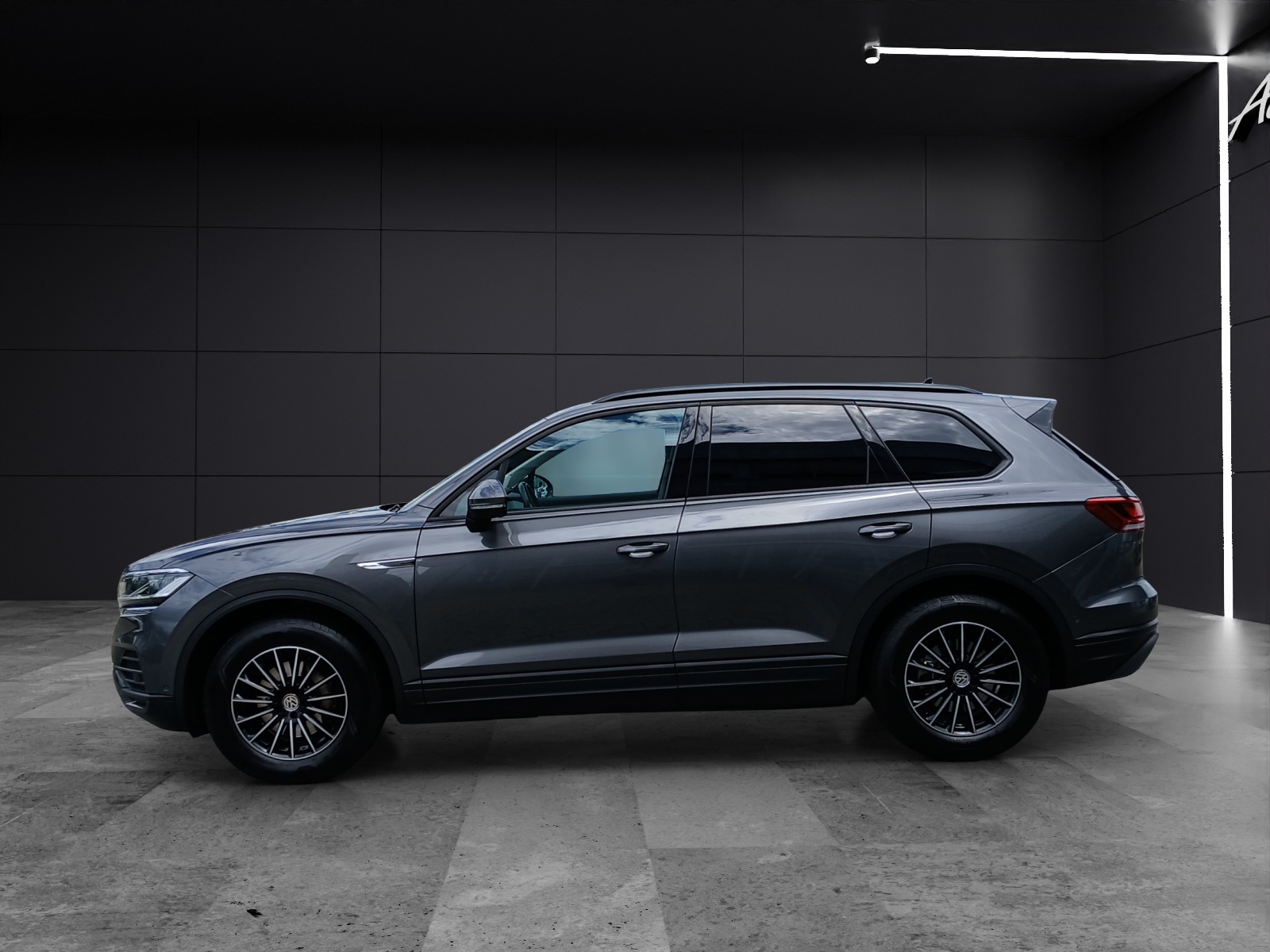 Fahrzeugabbildung Volkswagen Touareg 3.0 TDI 4M LED AHK Navi Luft ACC AID RFK SHZ