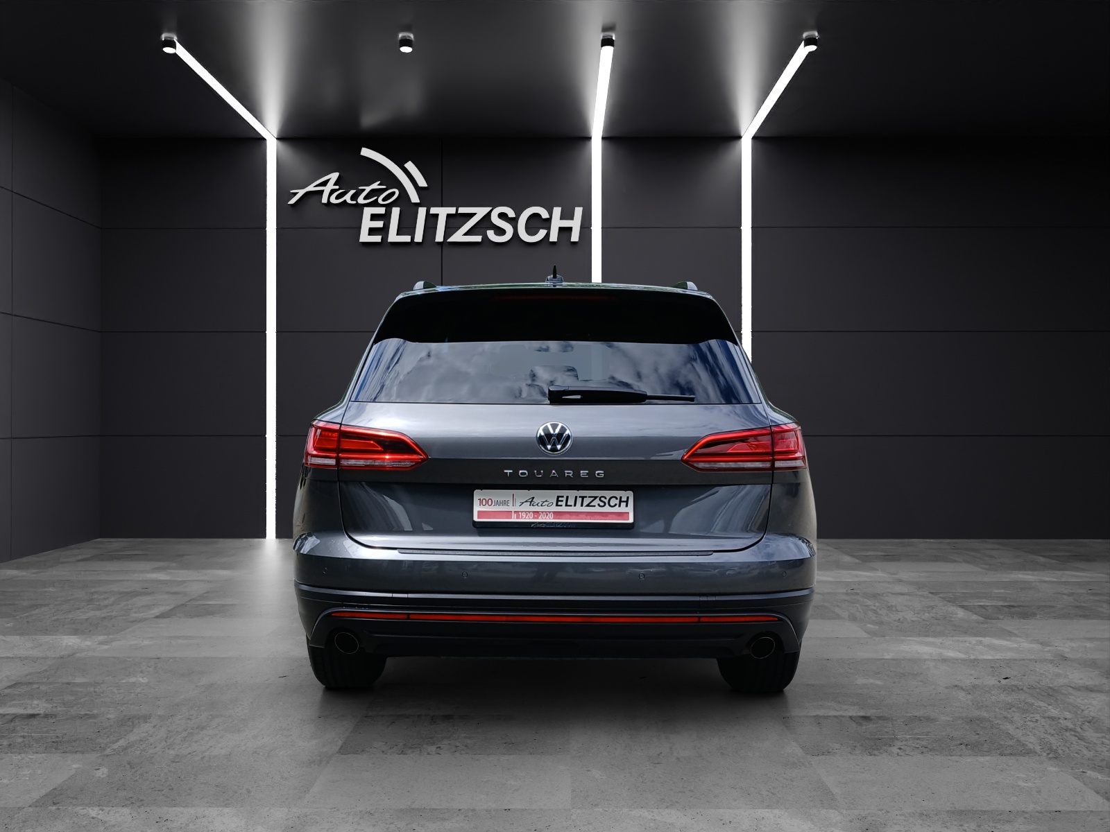 Fahrzeugabbildung Volkswagen Touareg 3.0 TDI 4M LED AHK Navi Luft ACC AID RFK SHZ