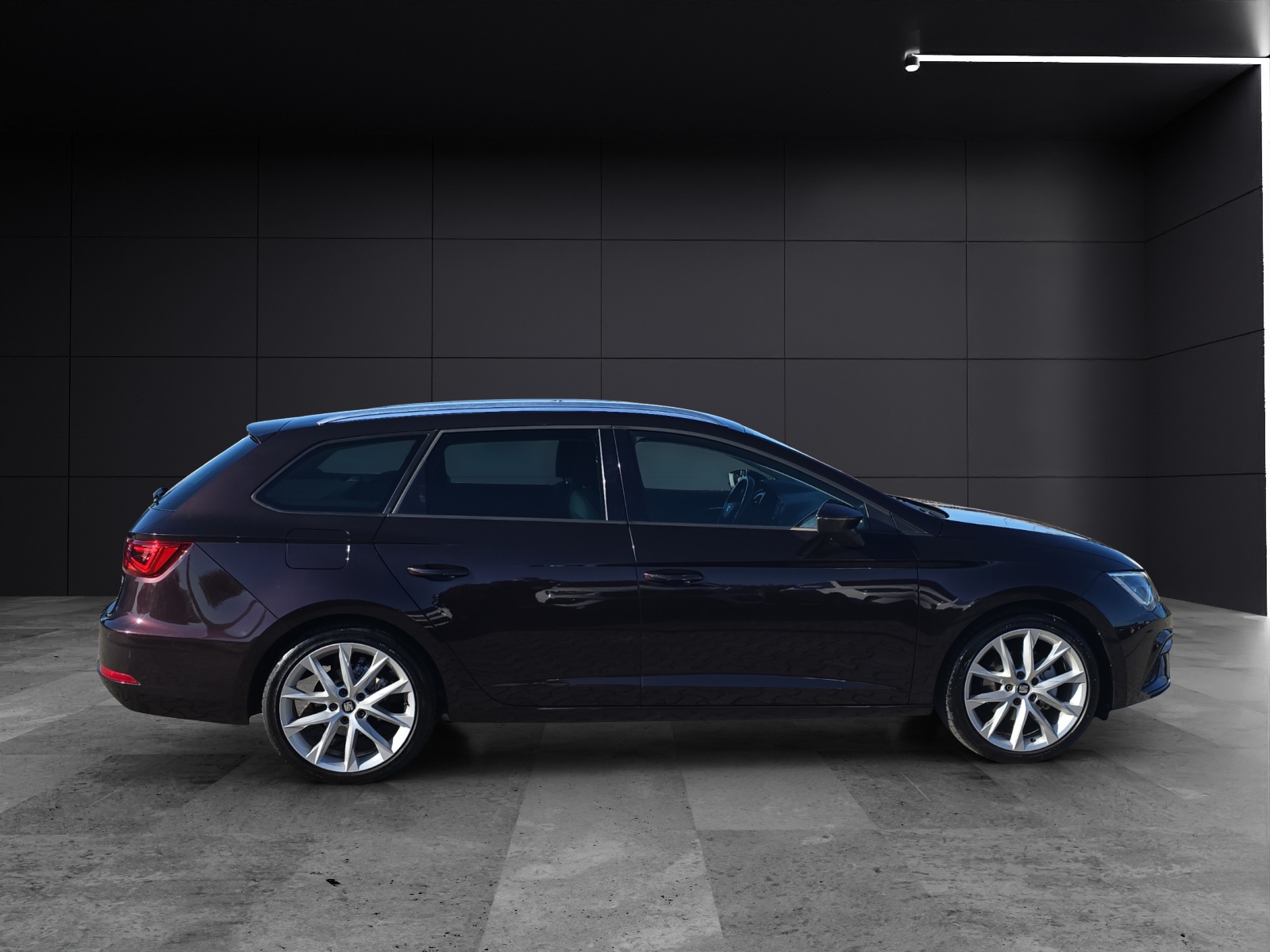 Fahrzeugabbildung SEAT Leon ST FR 1.5 TSI LED RFK SH