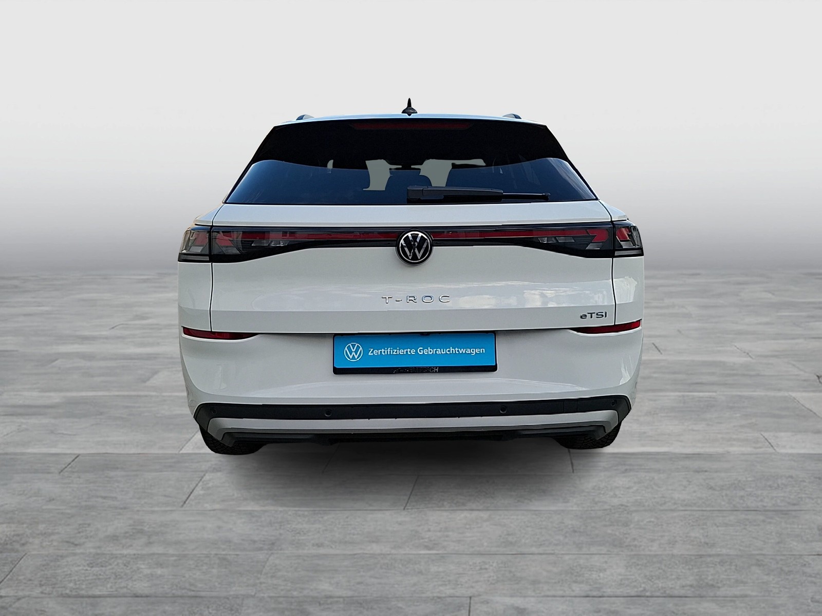 Fahrzeugabbildung Volkswagen T-Roc eTSI Life DSG LEDplus Navi AID ACC RFK SH