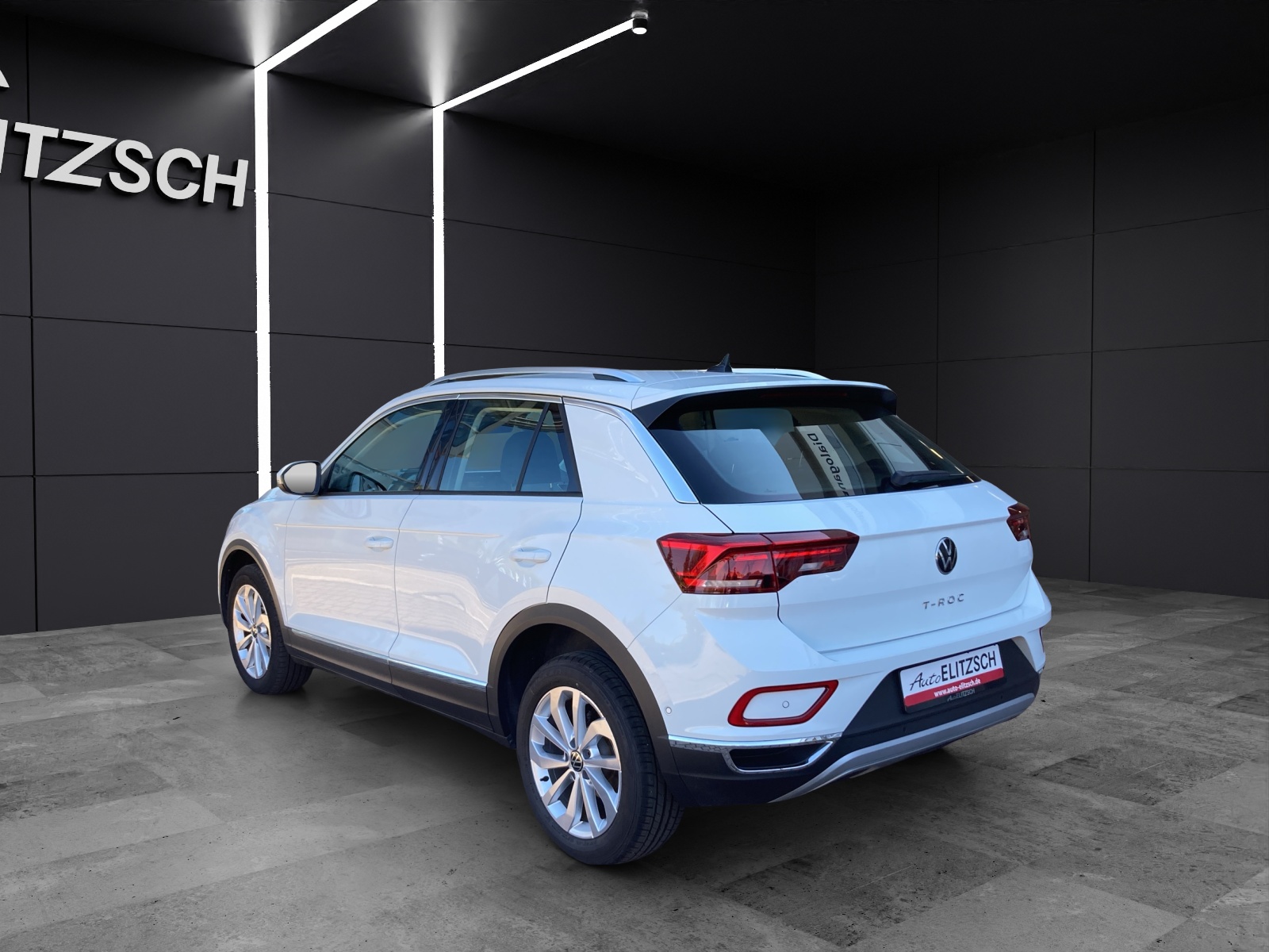 Fahrzeugabbildung Volkswagen T-Roc TDI Style DSG LED Navi ACC AHK PDC