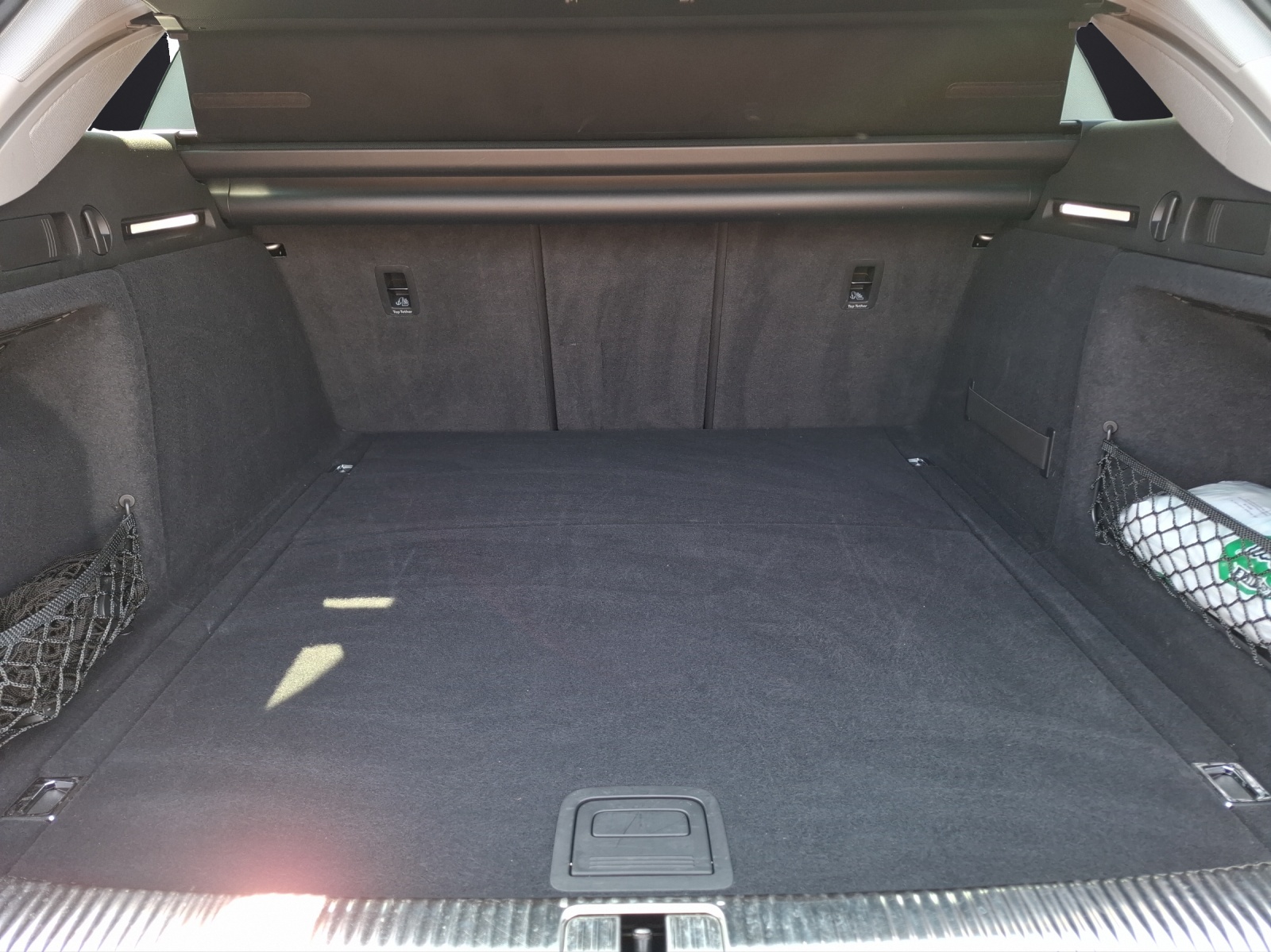 Fahrzeugabbildung Audi A4 Avant 40 TFSI advanced quattro S-tronic Navi AVC RFK