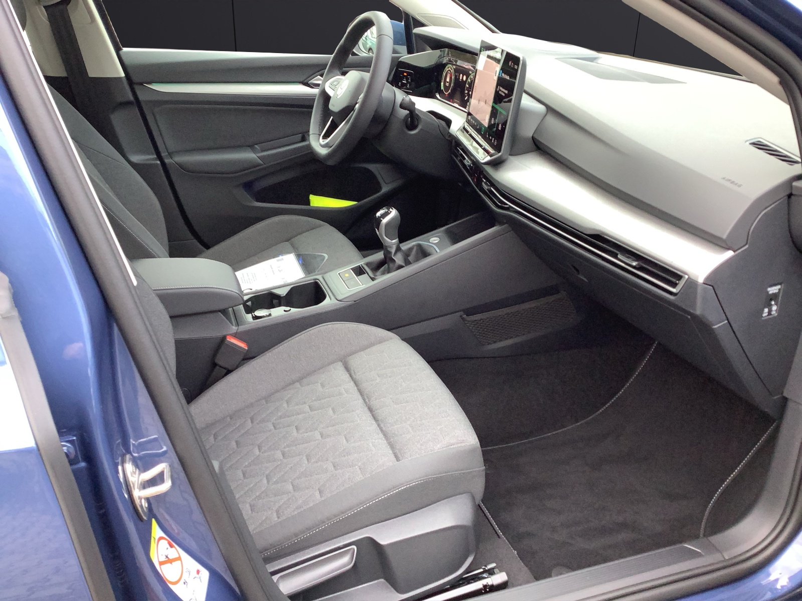 Fahrzeugabbildung Volkswagen Golf VIII Variant 1.5 TSI 85 kW Life