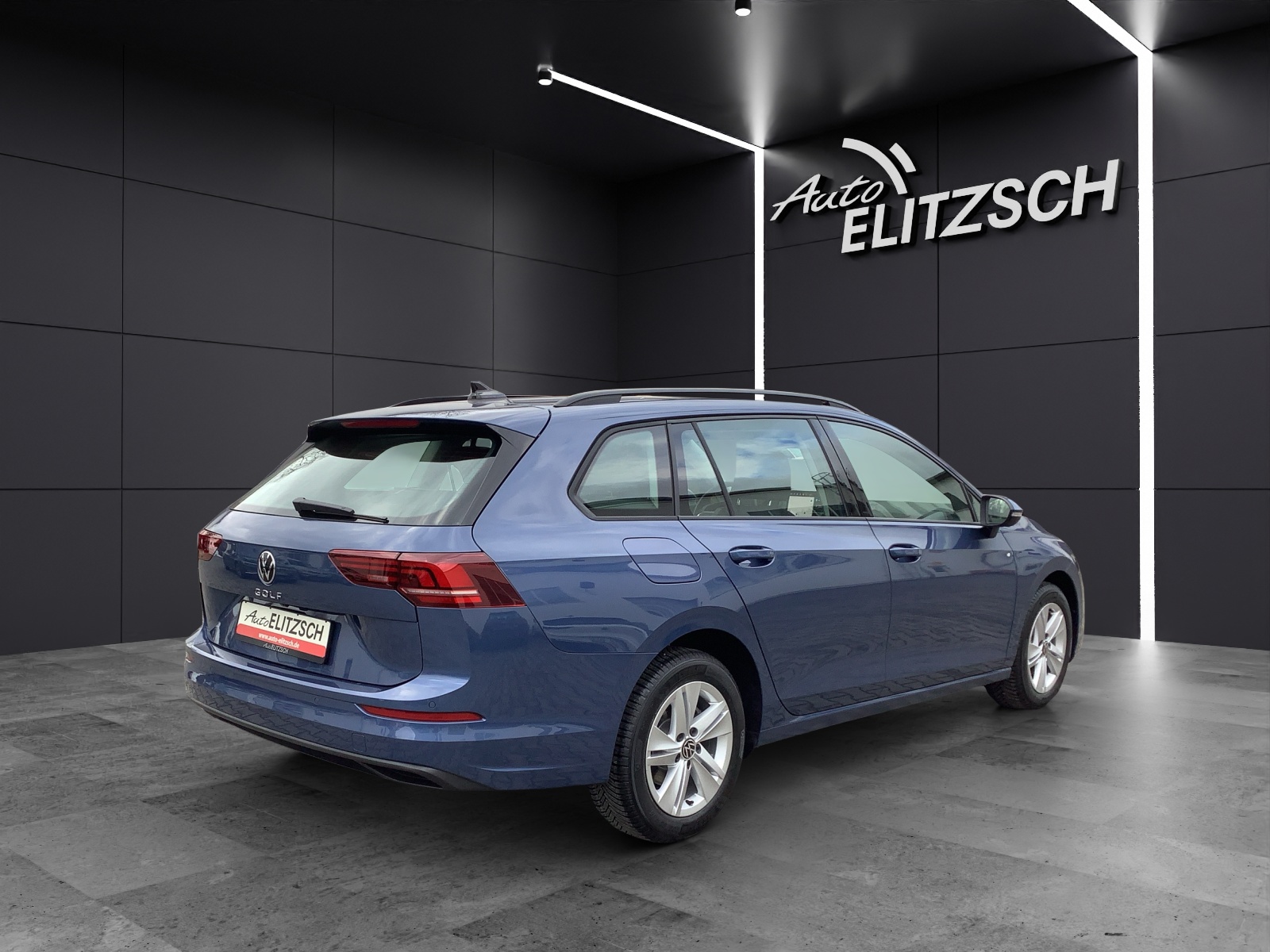 Fahrzeugabbildung Volkswagen Golf VIII Variant 1.5 TSI 85 kW Life