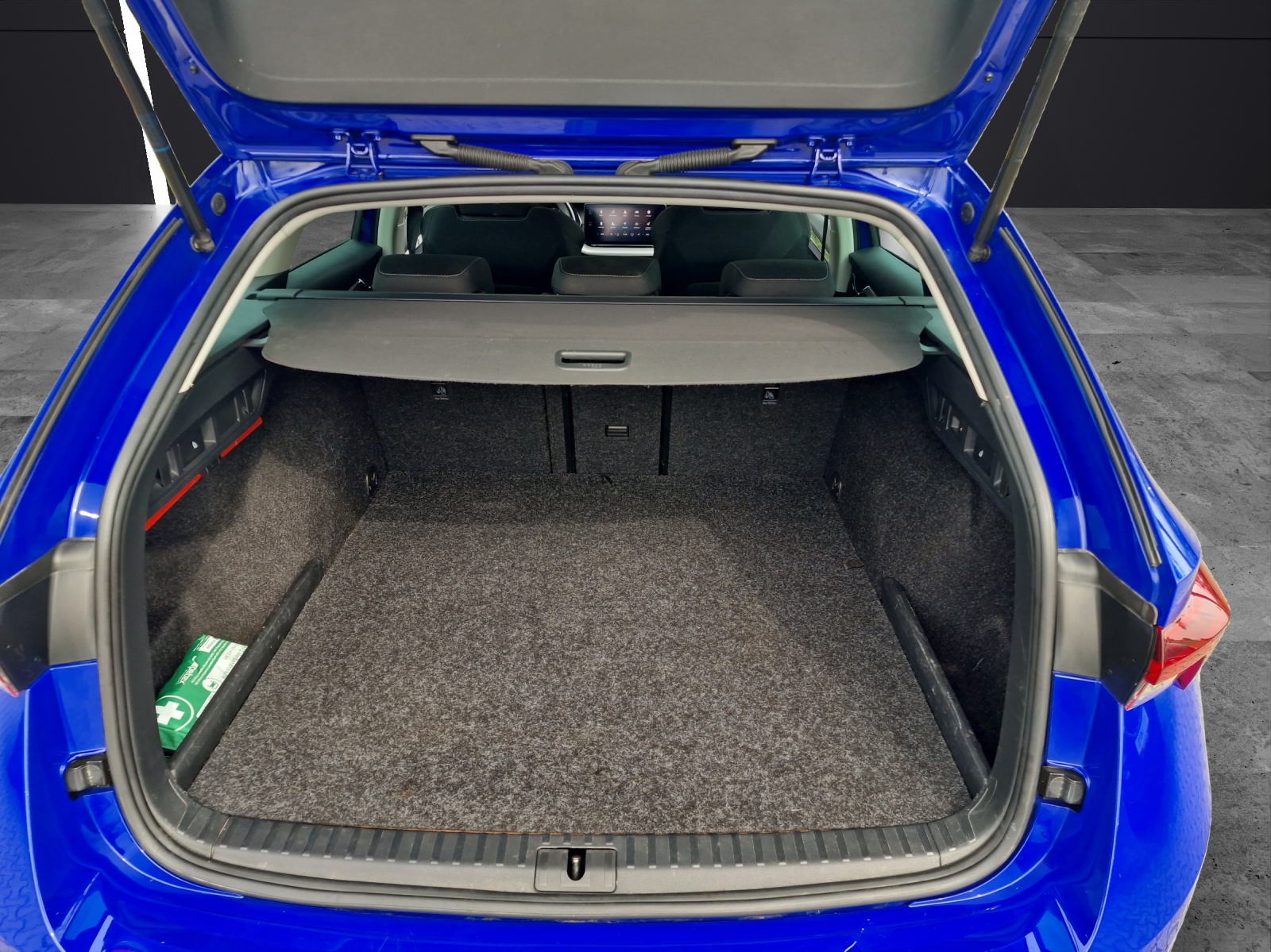 Fahrzeugabbildung SKODA Octavia Combi Style iV 1.4 TSI DSG AHZ ACC LED PANORAMADACH