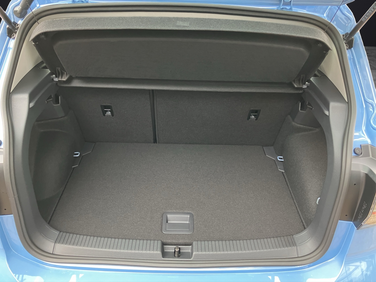 Fahrzeugabbildung Volkswagen T-Cross 1.0 TSI 70 kW LED AppConnect