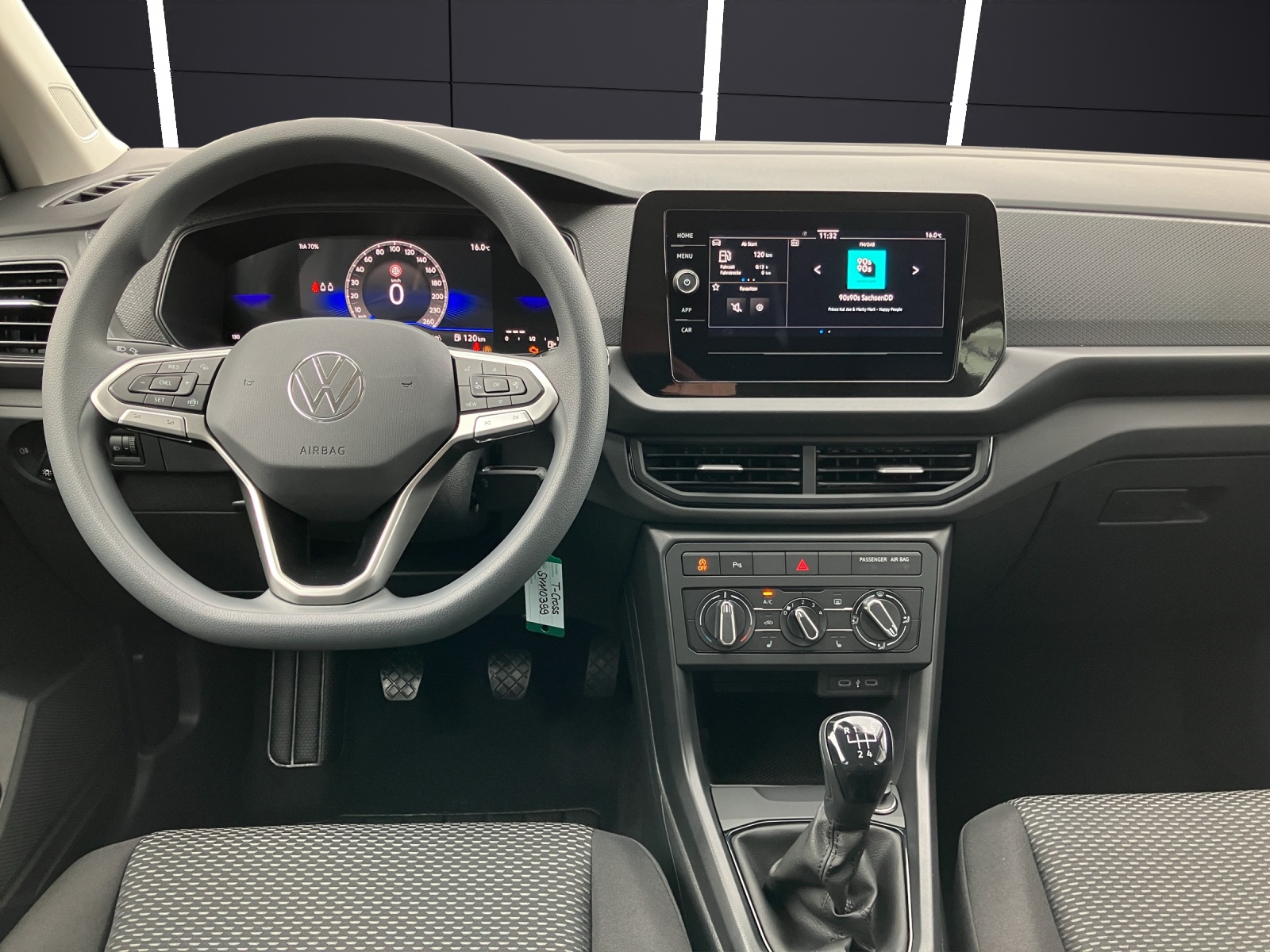 Fahrzeugabbildung Volkswagen T-Cross 1.0 TSI 70 kW LED AppConnect