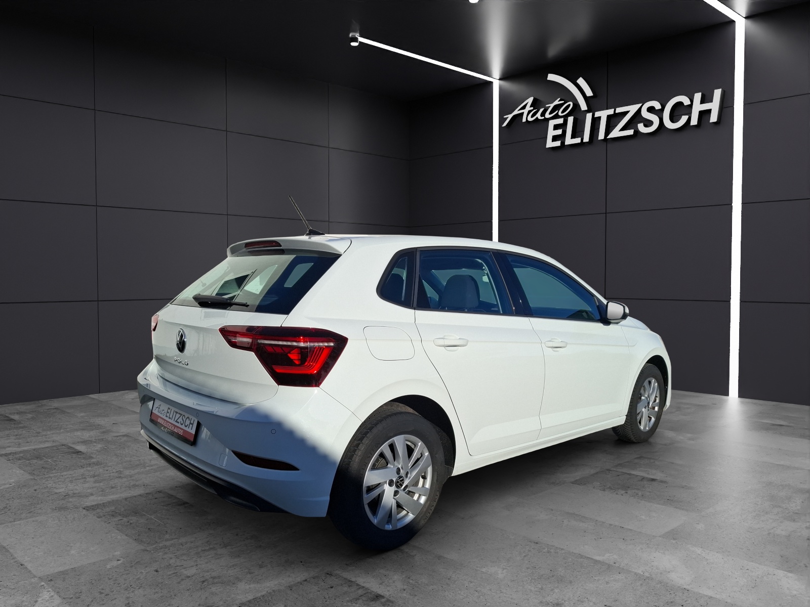 Fahrzeugabbildung Volkswagen Polo TSI Style Matrix Navi AID ACC PDC SH LM
