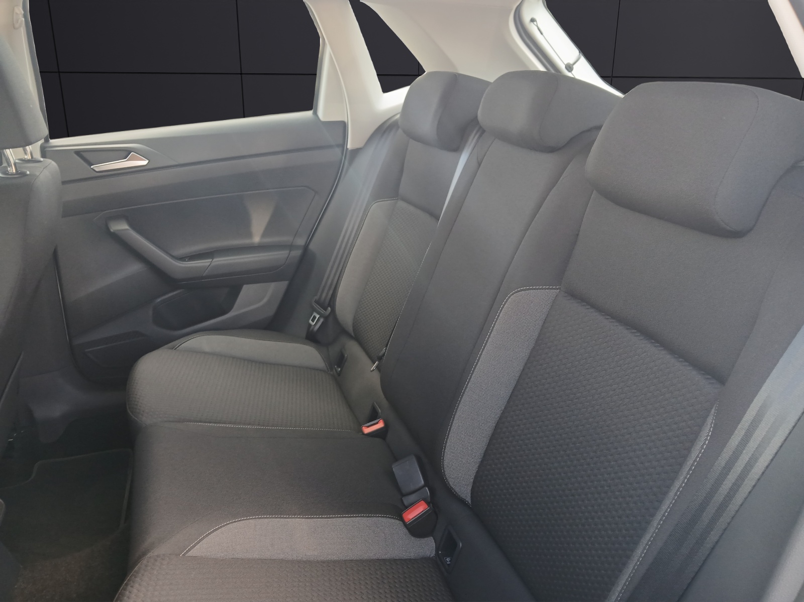 Fahrzeugabbildung Volkswagen Polo 1.0 Life LED Climatronic PDC SH