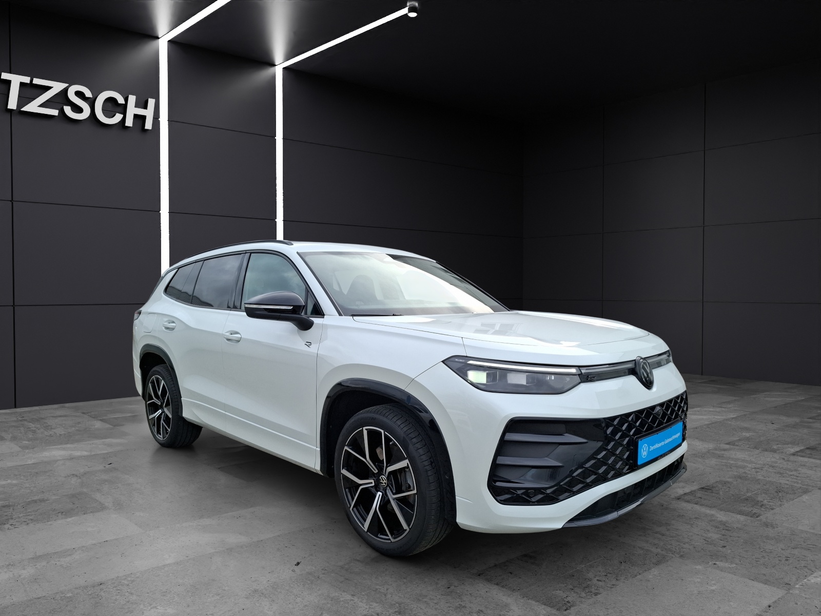 Fahrzeugabbildung Volkswagen Tayron TDI R-Line DSG 4M Matrix AHK Navi AID ACC RFK Harman SH 20