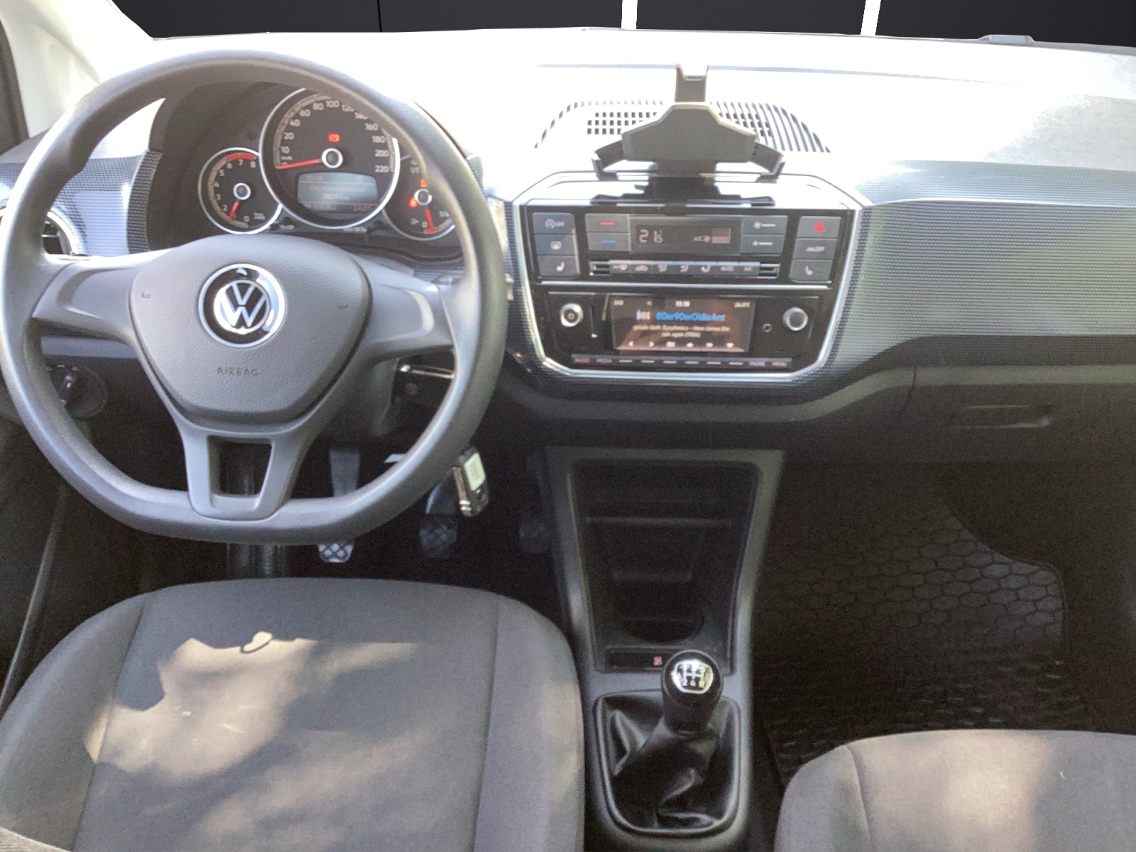 Fahrzeugabbildung Volkswagen up! GRA NSW REAR VIEW CLIMATRONIC