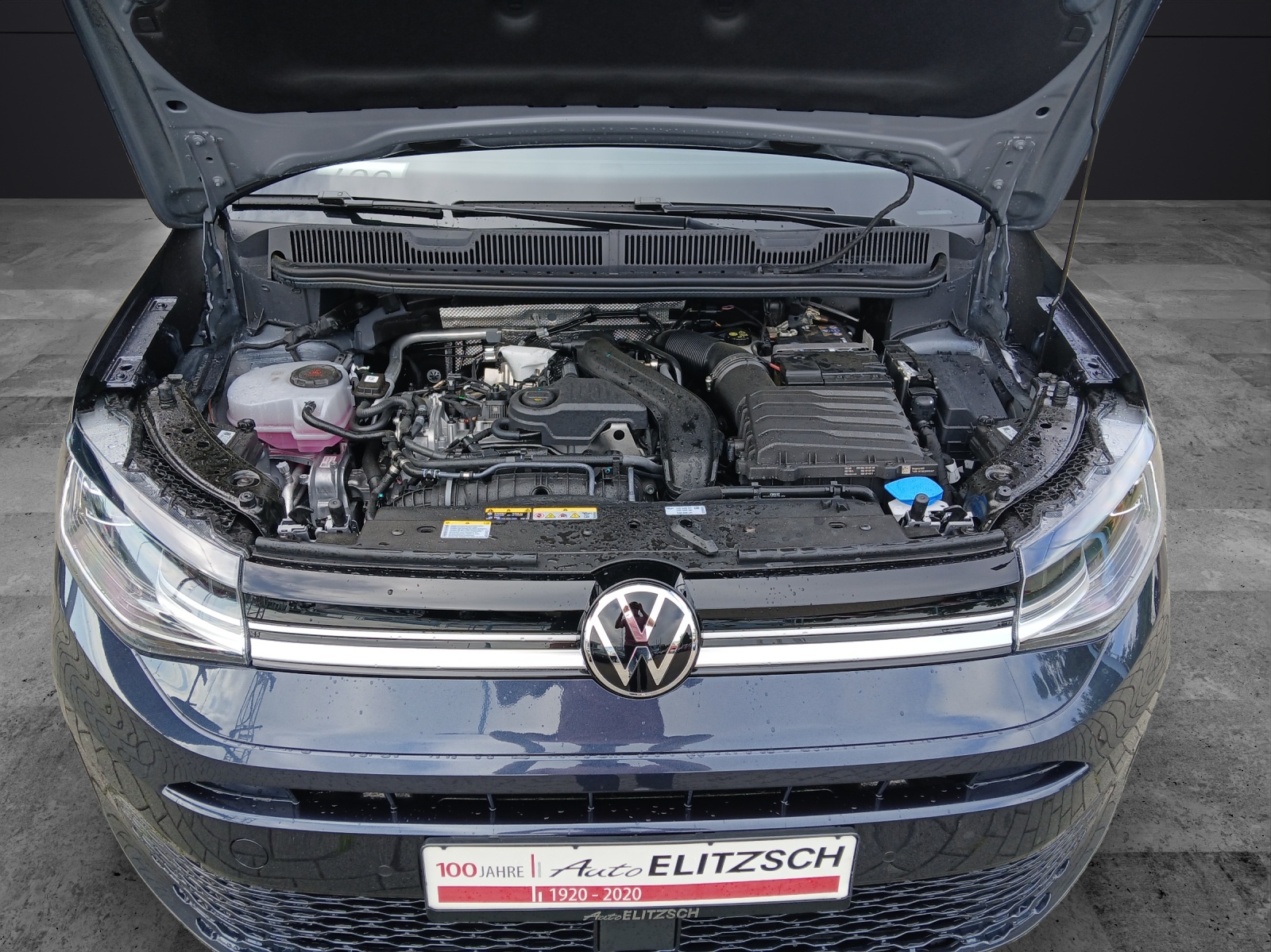 Fahrzeugabbildung Volkswagen Caddy TSI Life 7-DSG GRA SITZH. LED ACC