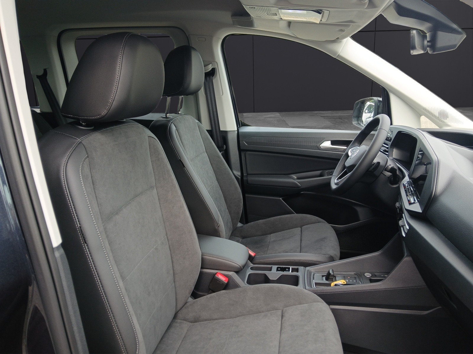 Fahrzeugabbildung Volkswagen Caddy TSI Life 7-DSG GRA SITZH. LED ACC