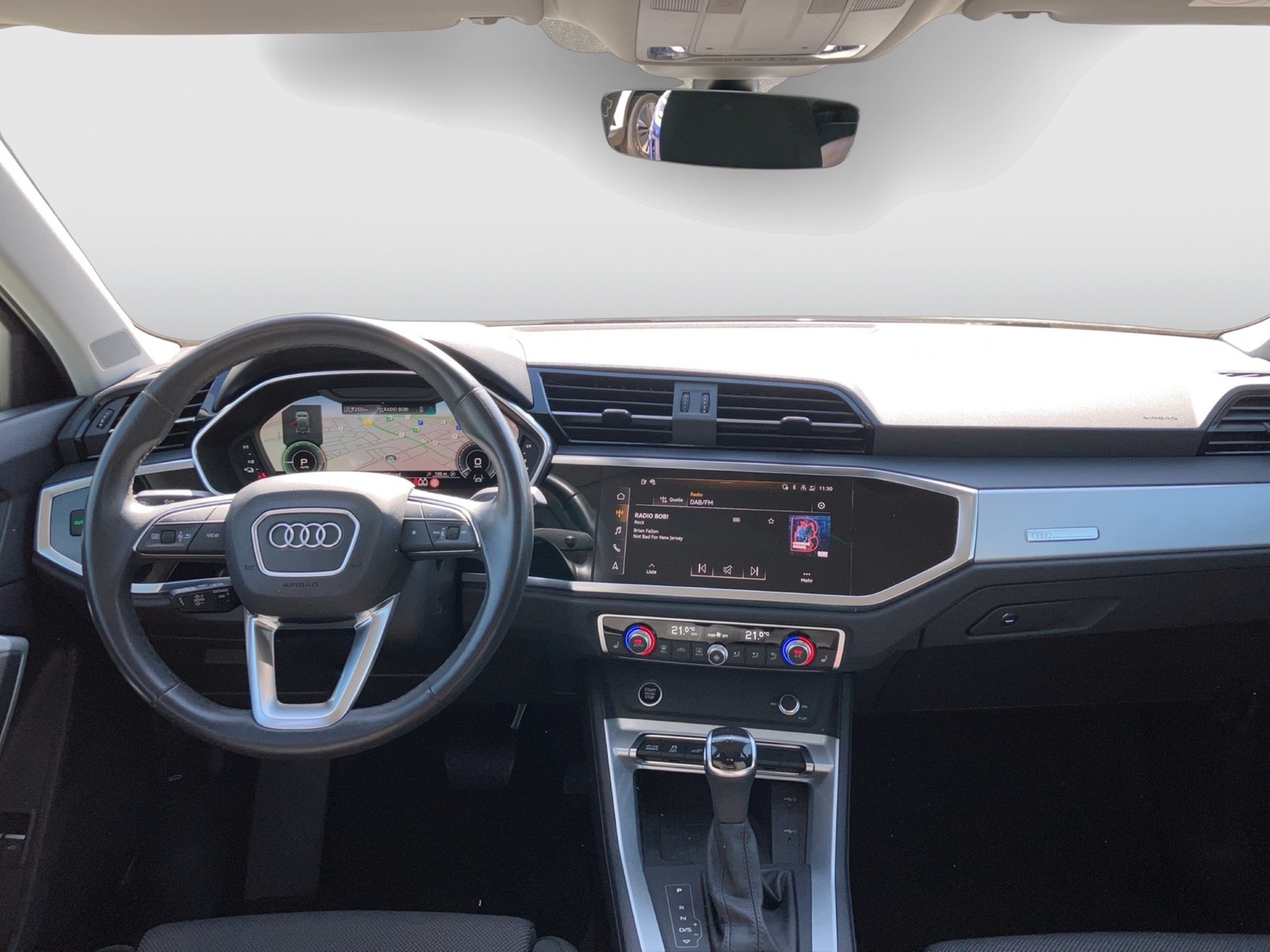Fahrzeugabbildung Audi Q3 45 TFSIe S tronic LED Navi ACC AVC RFK SH