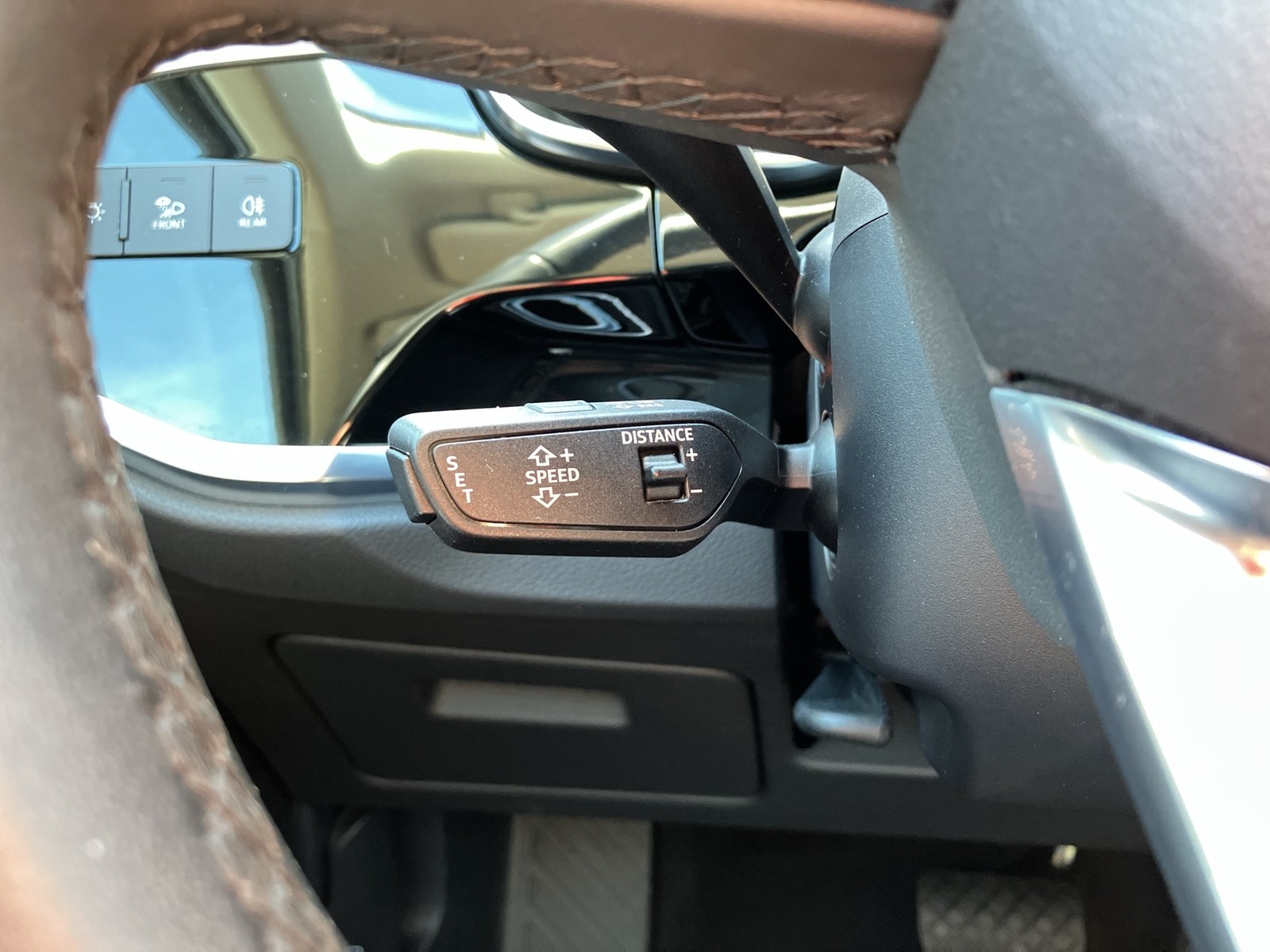 Fahrzeugabbildung Audi Q3 45 TFSIe S tronic LED Navi ACC AVC RFK SH