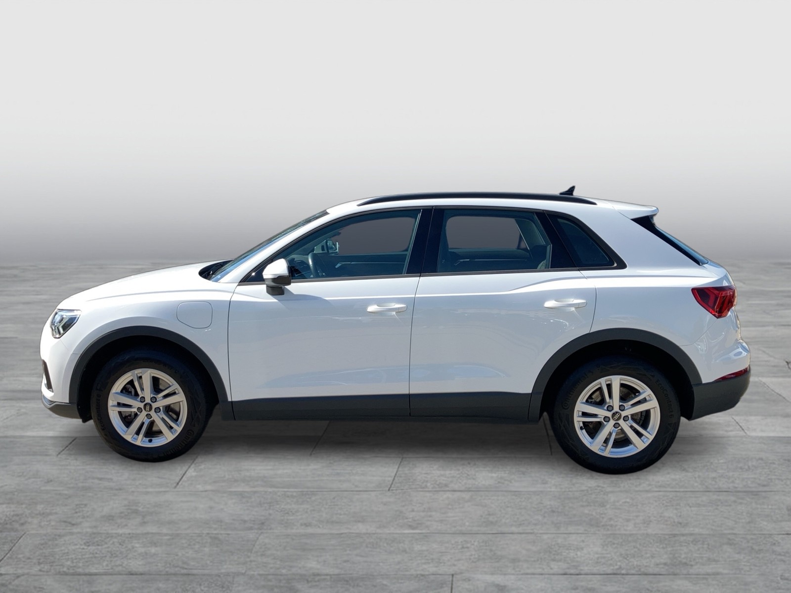 Fahrzeugabbildung Audi Q3 45 TFSIe S tronic LED Navi ACC AVC RFK SH