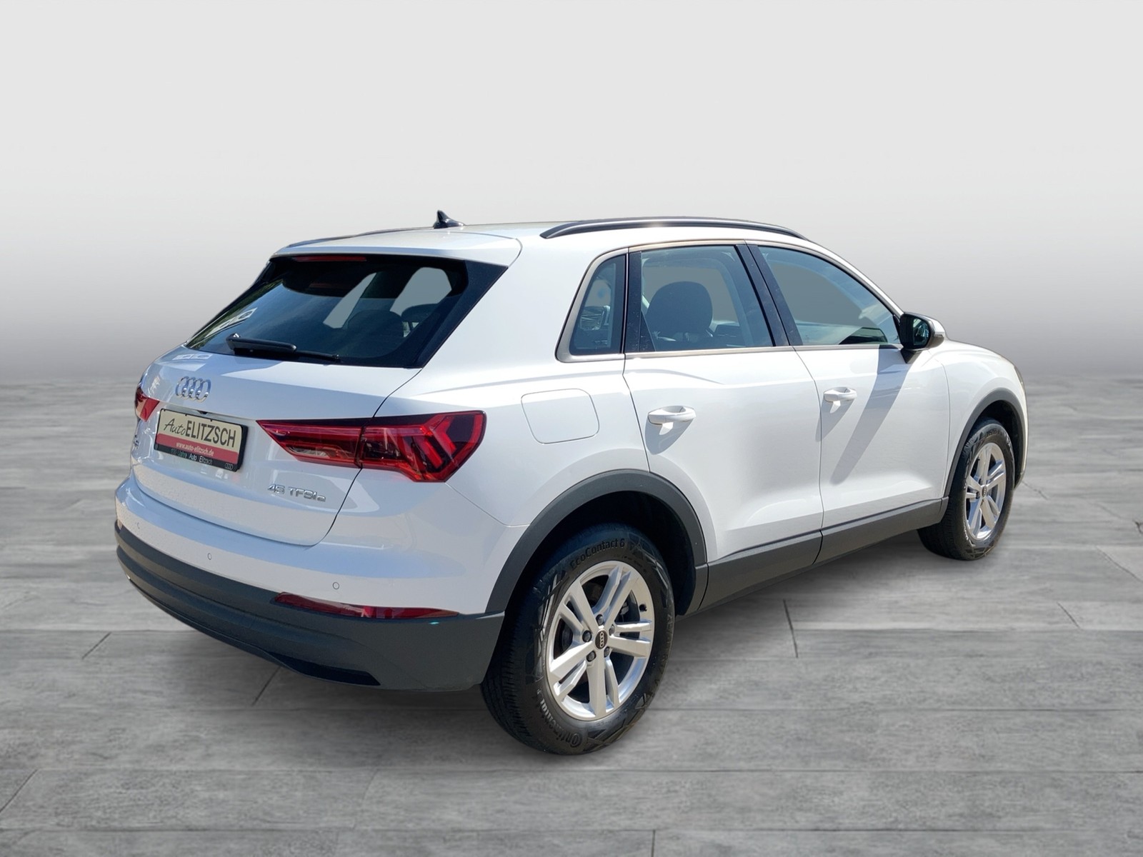 Fahrzeugabbildung Audi Q3 45 TFSIe S tronic LED Navi ACC AVC RFK SH