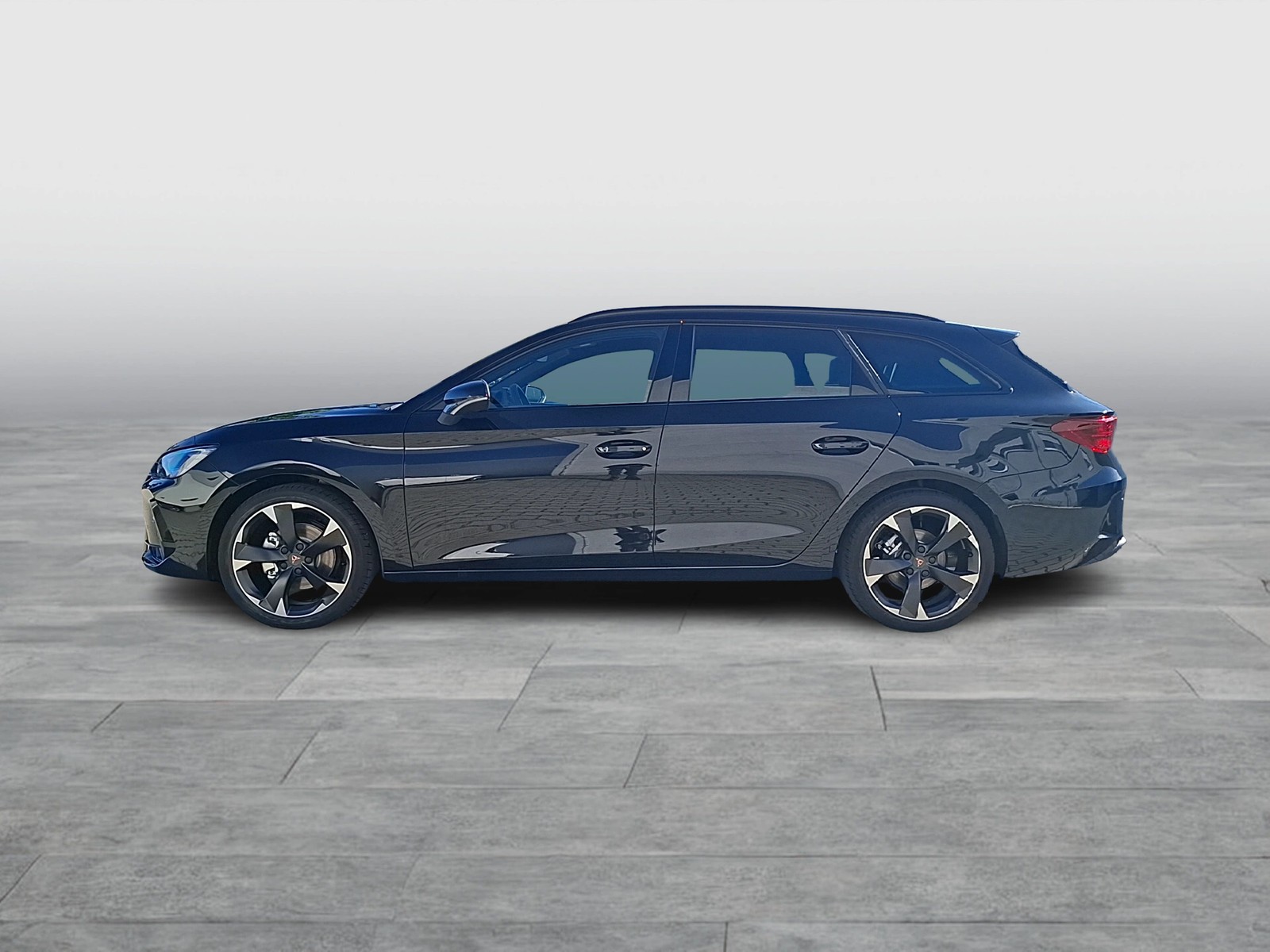 Fahrzeugabbildung CUPRA Leon ST eTSI DSG LED CarPlay ACC RFK SH 18