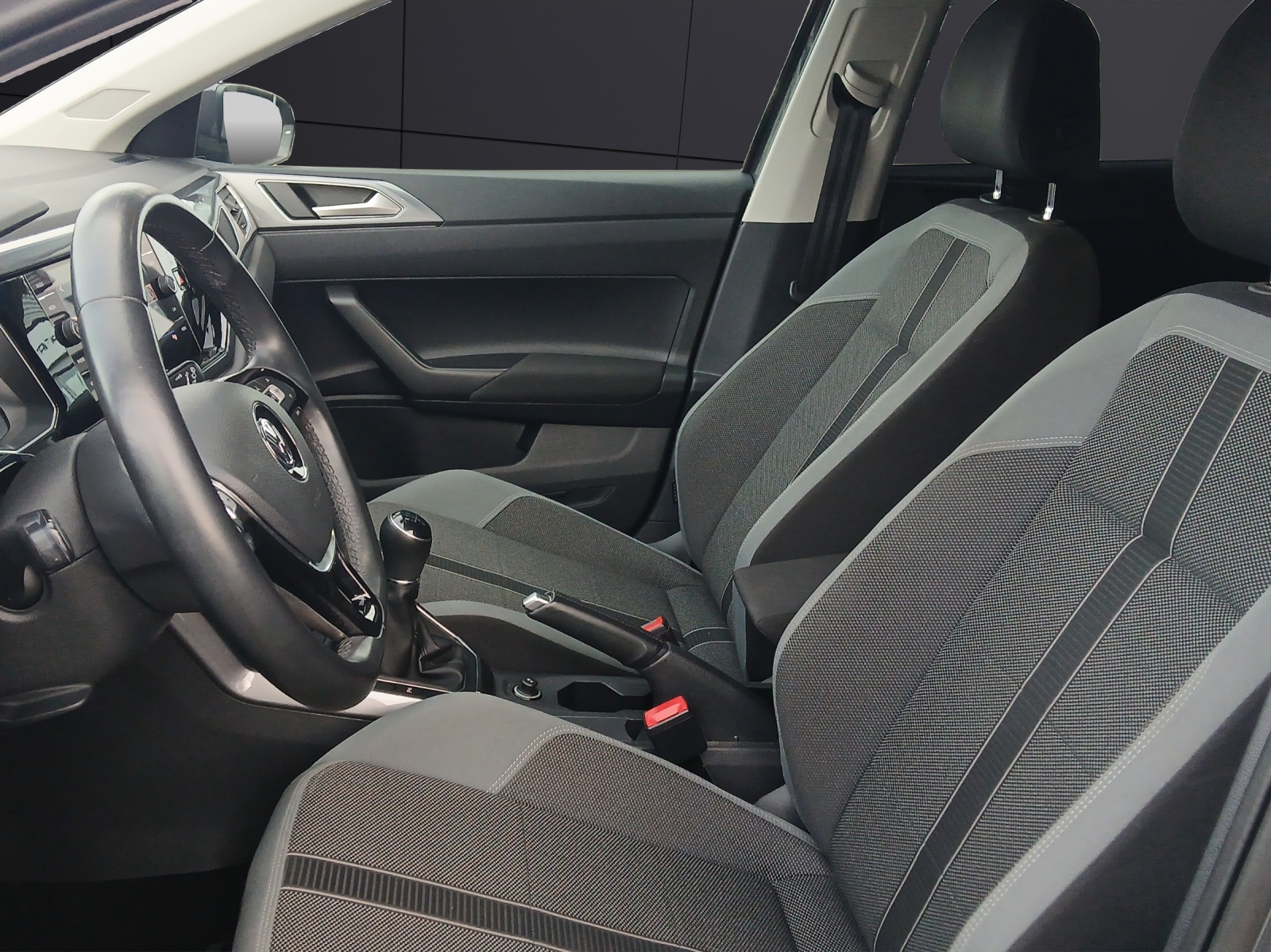 Fahrzeugabbildung Volkswagen Polo TSI Highline Climatronic ACC PDC SH LM