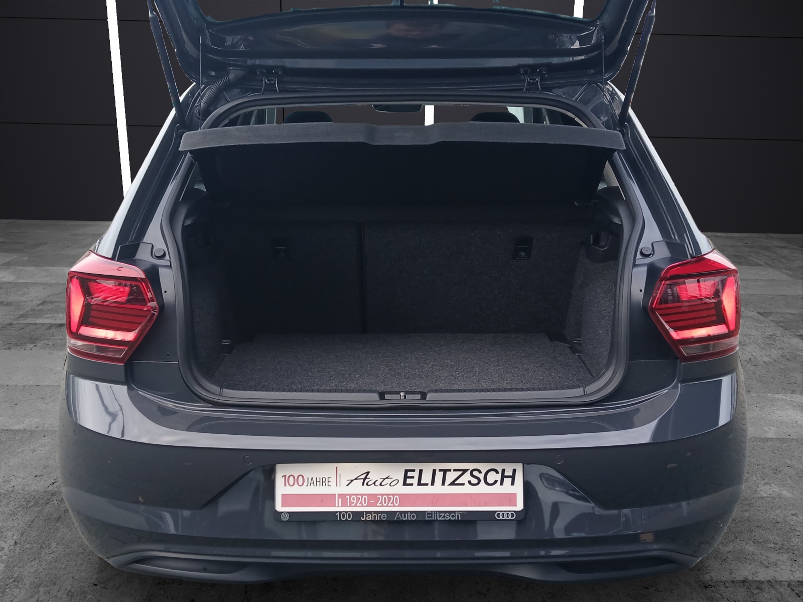 Fahrzeugabbildung Volkswagen Polo TSI Highline Climatronic ACC PDC SH LM