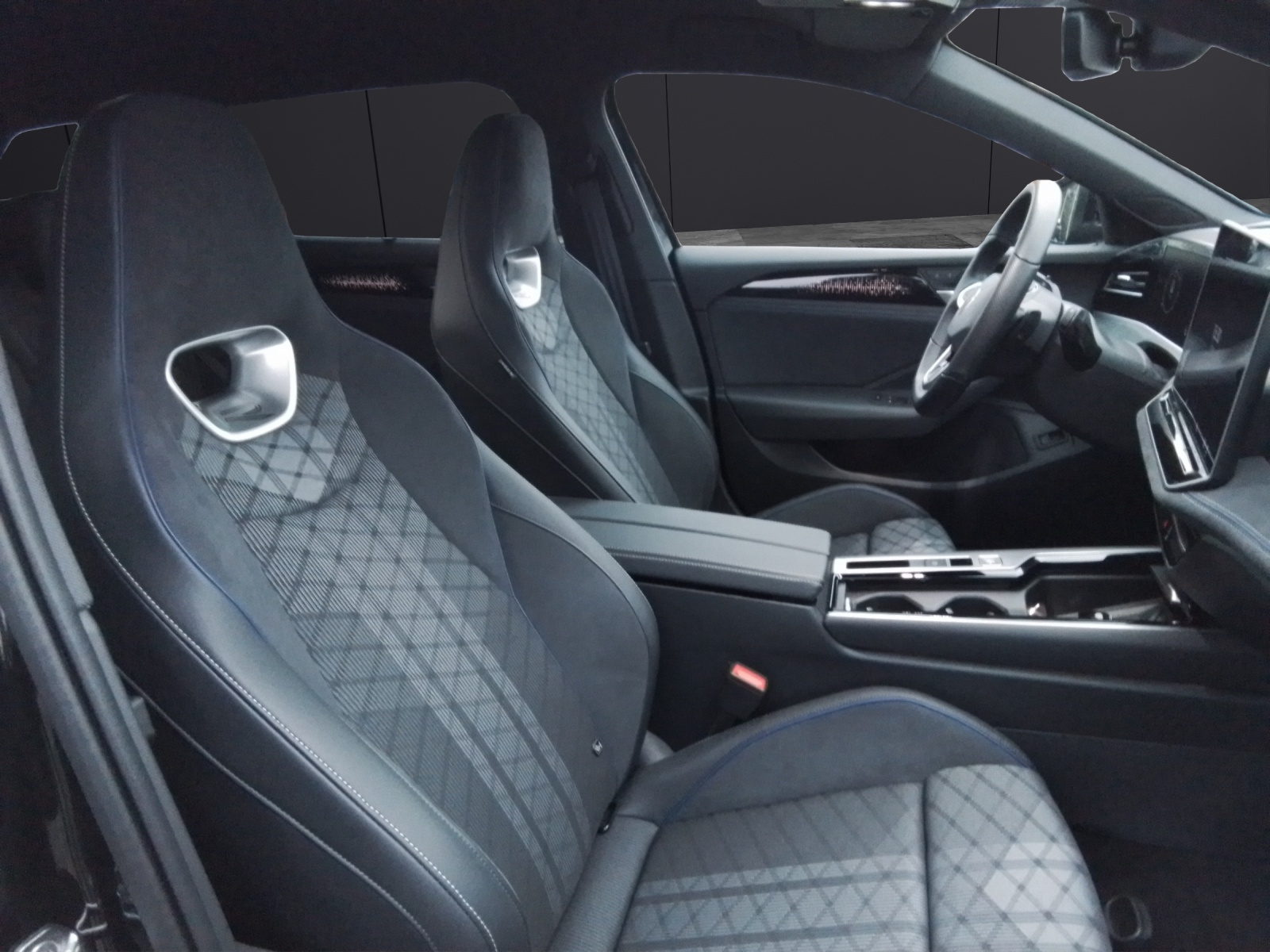 Fahrzeugabbildung Volkswagen Passat TDI DSG R-Line MATRIX ACC AHK 18