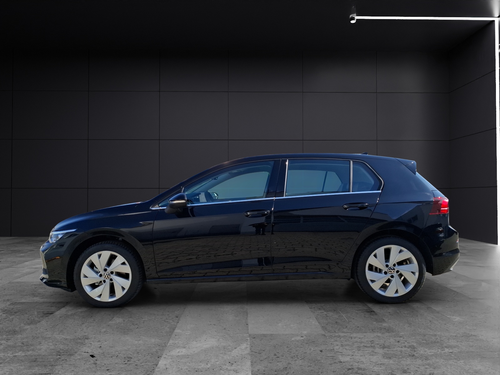 Fahrzeugabbildung Volkswagen Golf VIII 1.5l TSI Style LED-Plus HuD