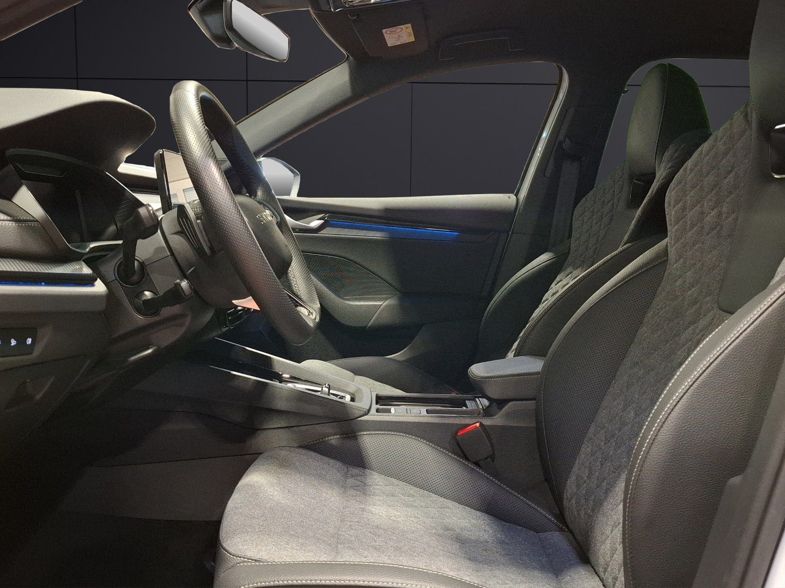 Fahrzeugabbildung SKODA Octavia Combi TDI Sportline DSG Matrix Navi HUD VC ACC 360° SH 18
