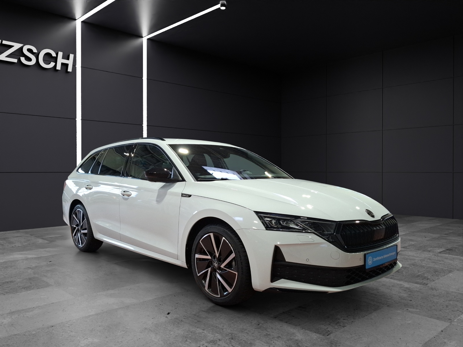 Fahrzeugabbildung SKODA Octavia Combi TDI Sportline DSG Matrix Navi HUD VC ACC 360° SH 18