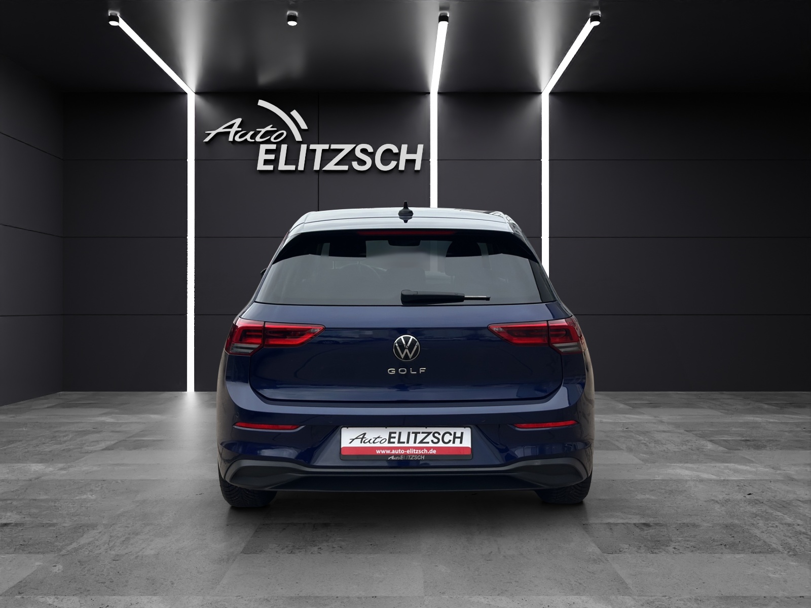 Fahrzeugabbildung Volkswagen Golf VIII TSI LED GRA PDC SHZ AID LM