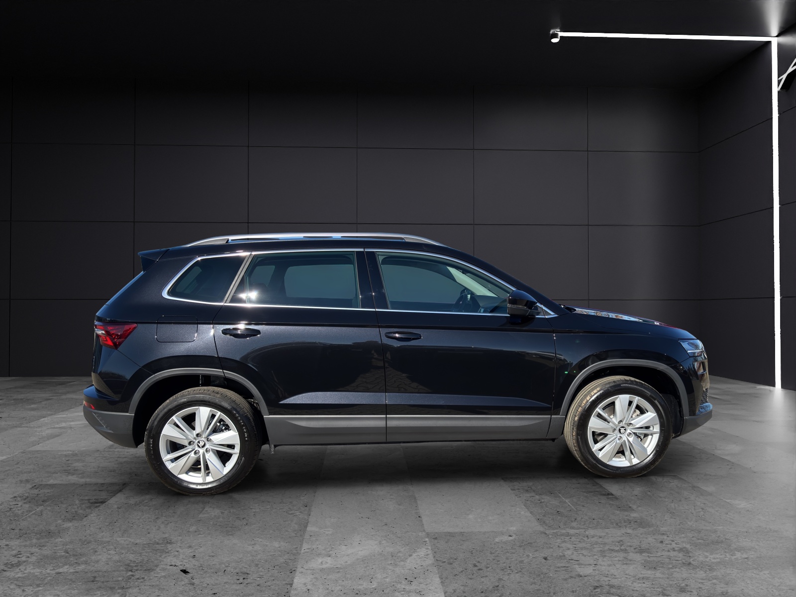 Fahrzeugabbildung SKODA Karoq Balance 1.5 TSI DSG AHZ LED RFK SH ACC Climatronic
