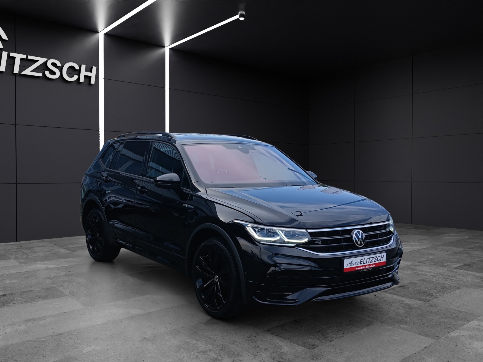 Fahrzeugabbildung Volkswagen Tiguan Allspace TSI R-Line DSG 4M Matrix AHK Navi HUD AID ACC RFK SH 20