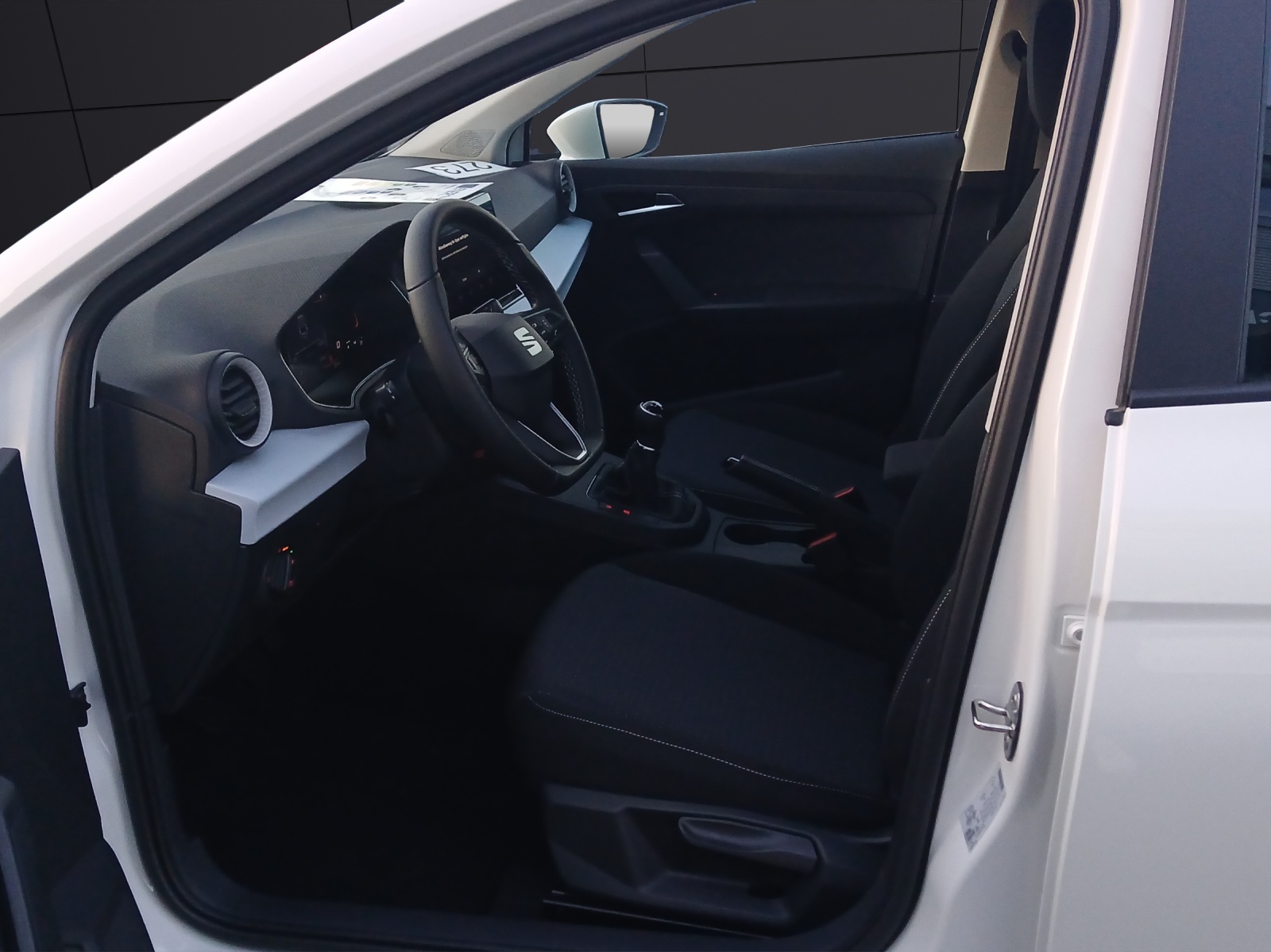 Fahrzeugabbildung SEAT Ibiza 1.0 TSI Road Edition