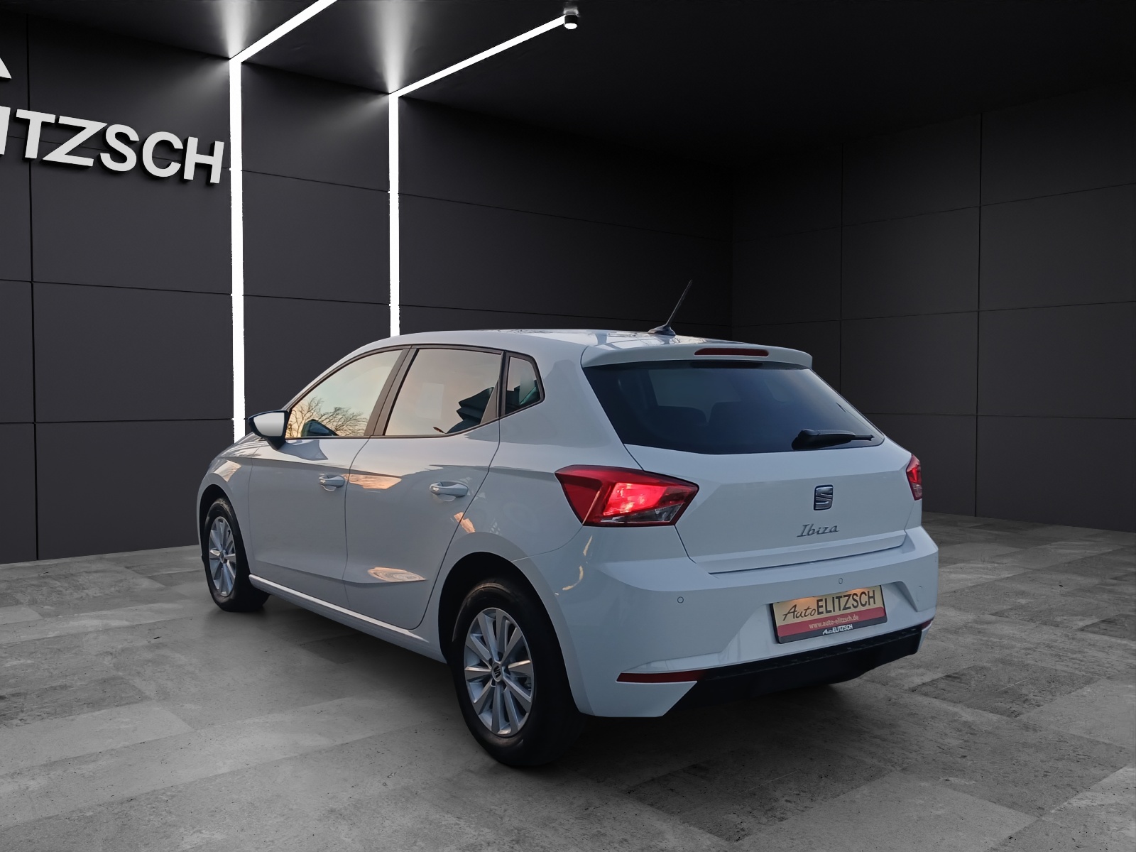 Fahrzeugabbildung SEAT Ibiza 1.0 TSI Road Edition