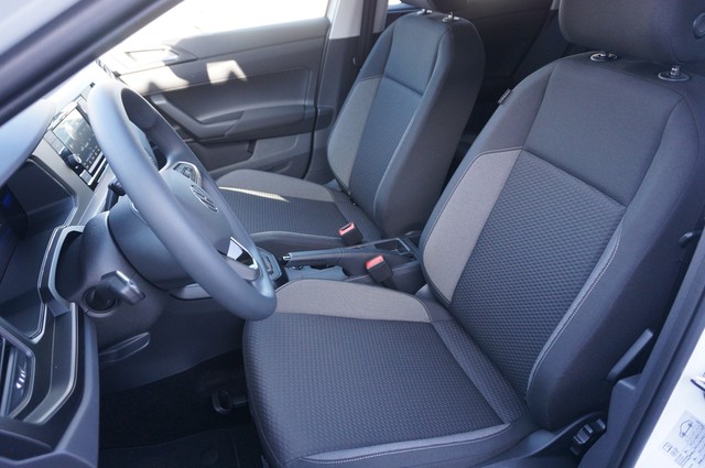 Fahrzeugabbildung Volkswagen Taigo TSI LED AHK SH PDC Klima DAB+