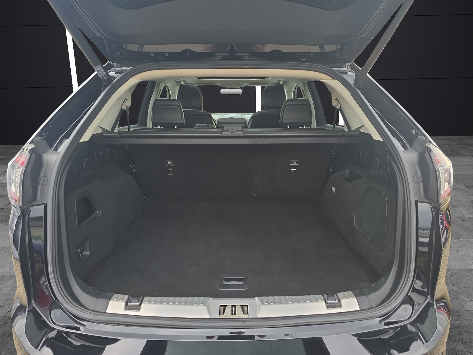 Fahrzeugabbildung Ford Edge ST-Line 4x4 2.0 DSG KAMERA LED KLIMA