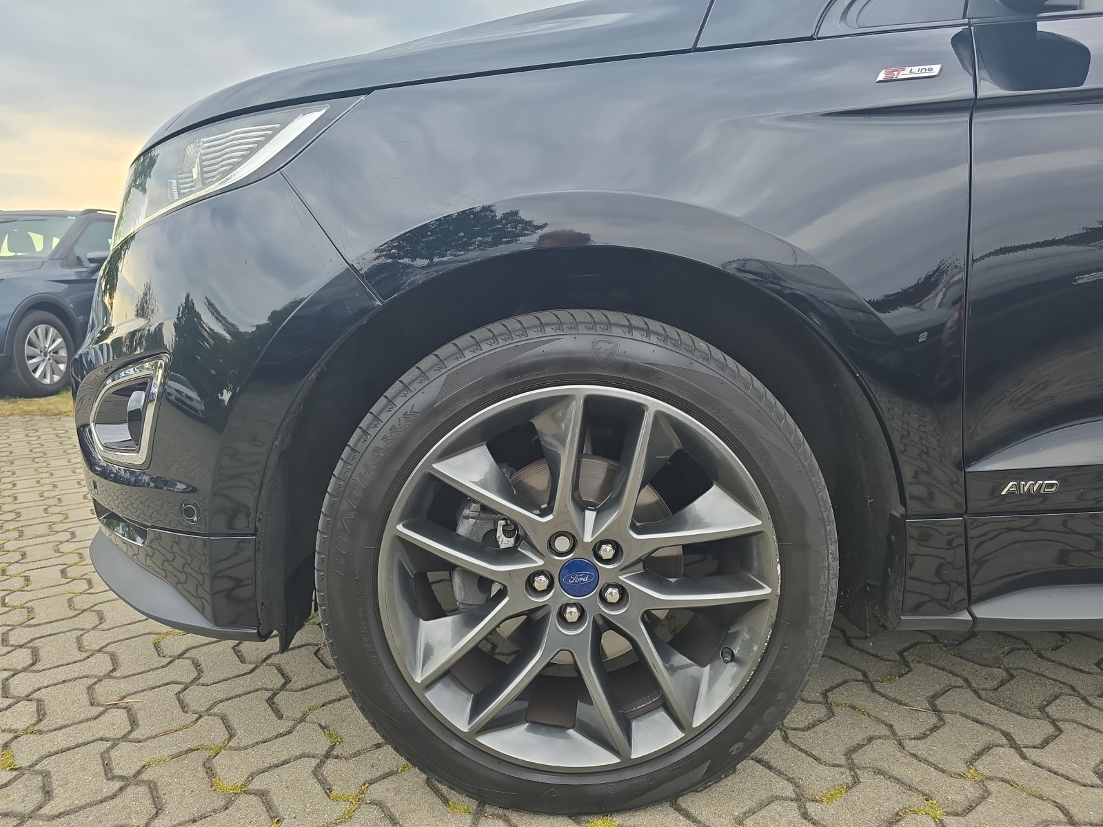 Fahrzeugabbildung Ford Edge ST-Line 4x4 2.0 DSG KAMERA LED KLIMA