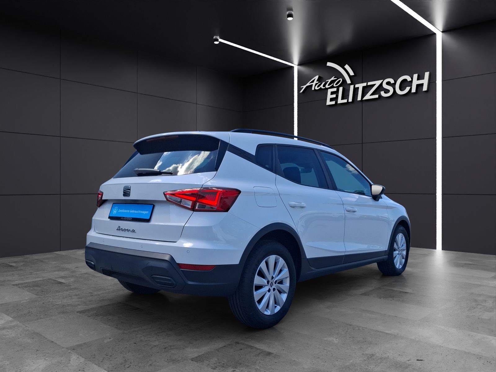 Fahrzeugabbildung SEAT Arona TSI Style LED Navi RFK SHZ GRA APP
